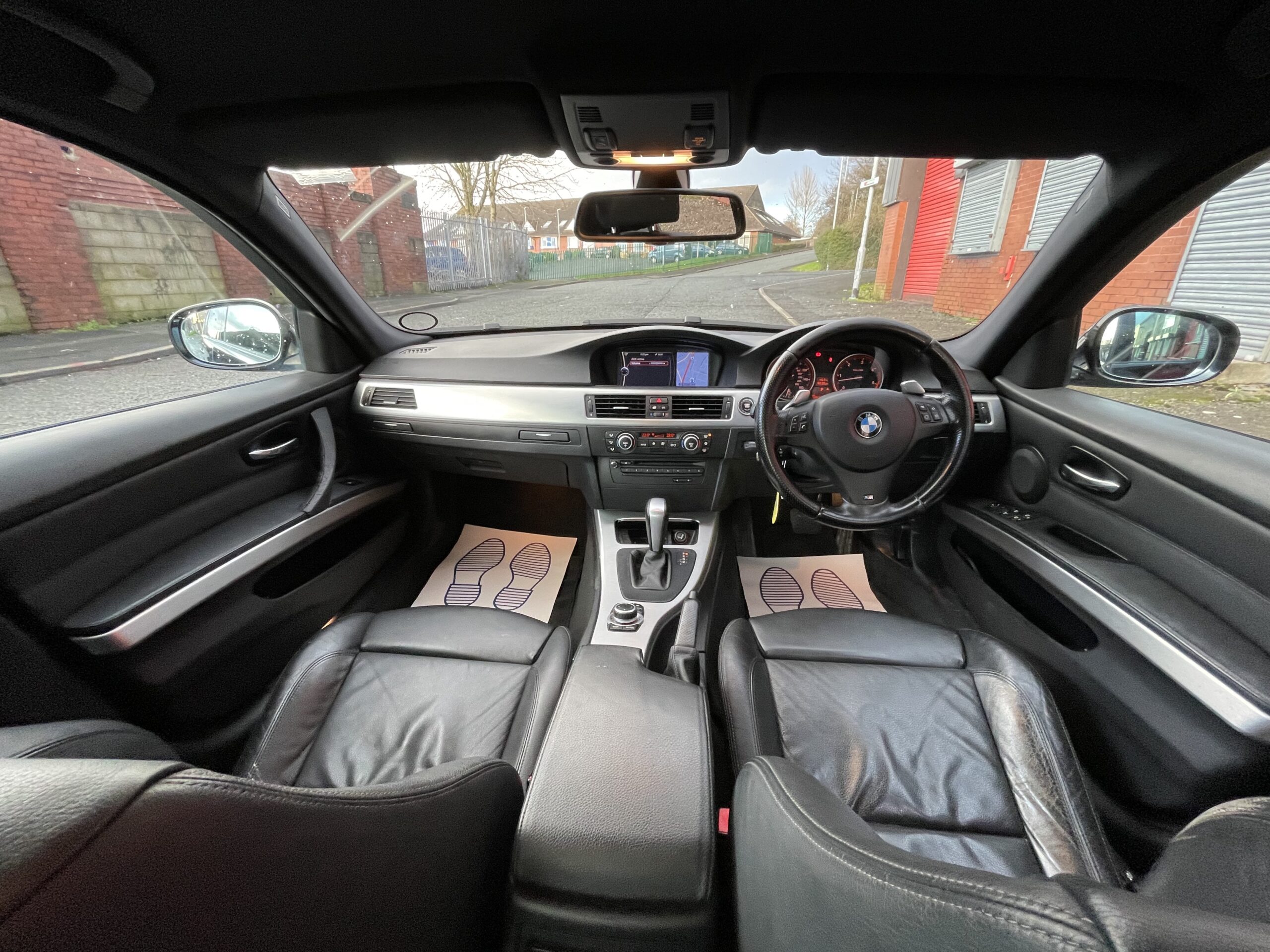 2009 BMW 330d M Sport Saloon *LCI – LARGER NAV – HEATED LEATHER* N57