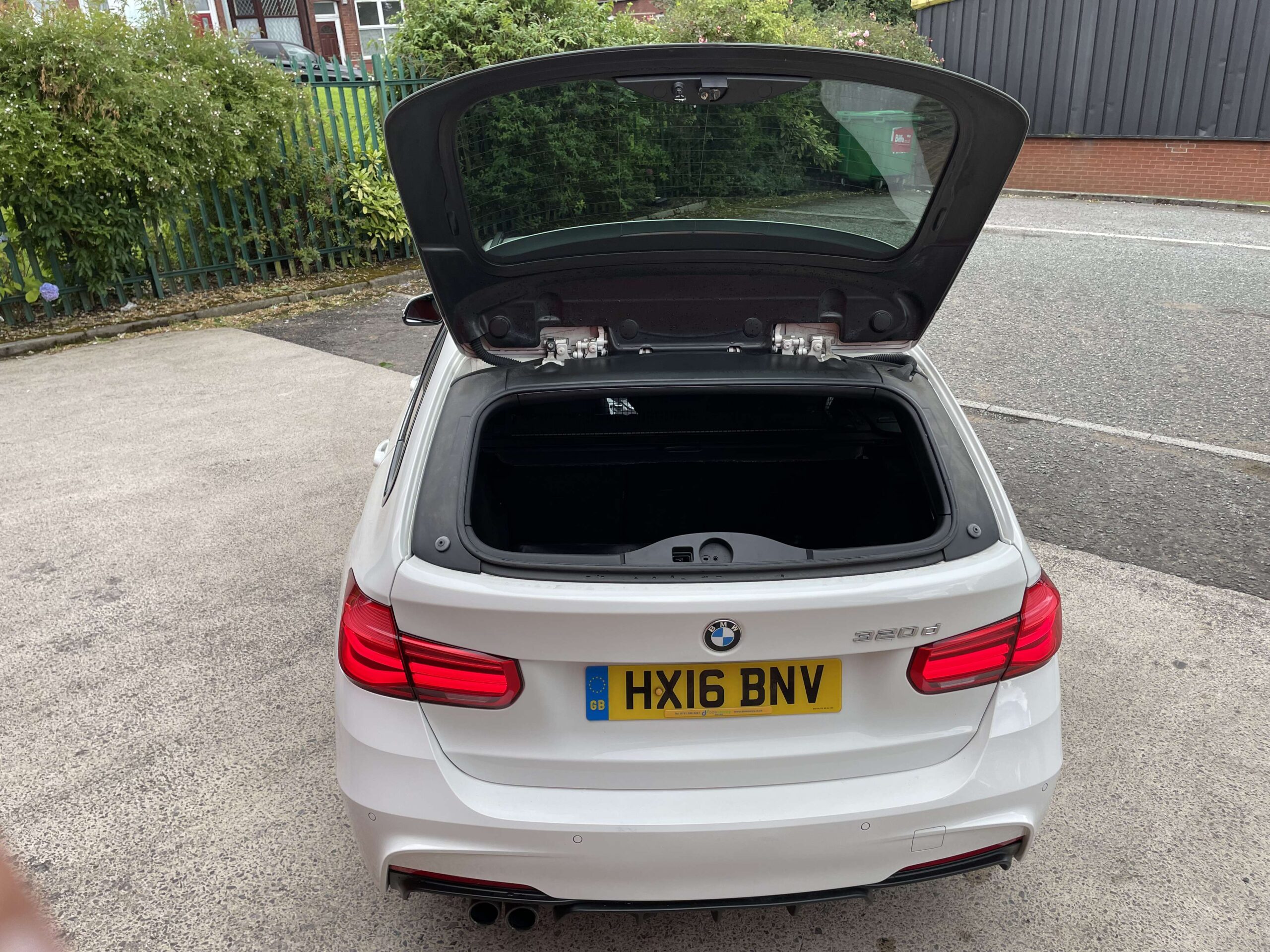 2016 16 BMW 320d M Sport Touring *M KIT-REV CAM-403M ALLOYS*Auto