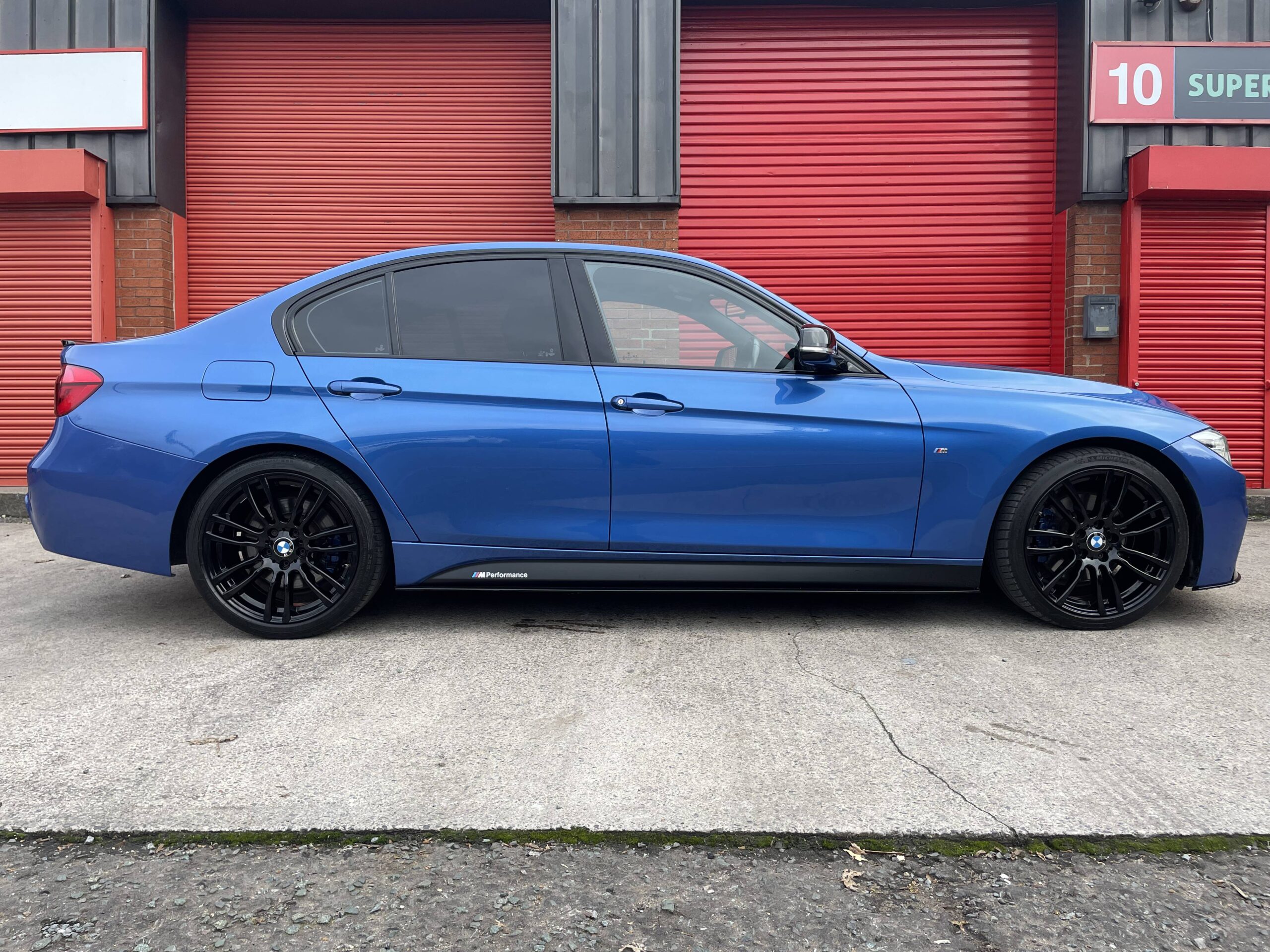 2017 BMW 330d M Sport *403M ALLOYS – ICON HEADLIGHTS* Auto