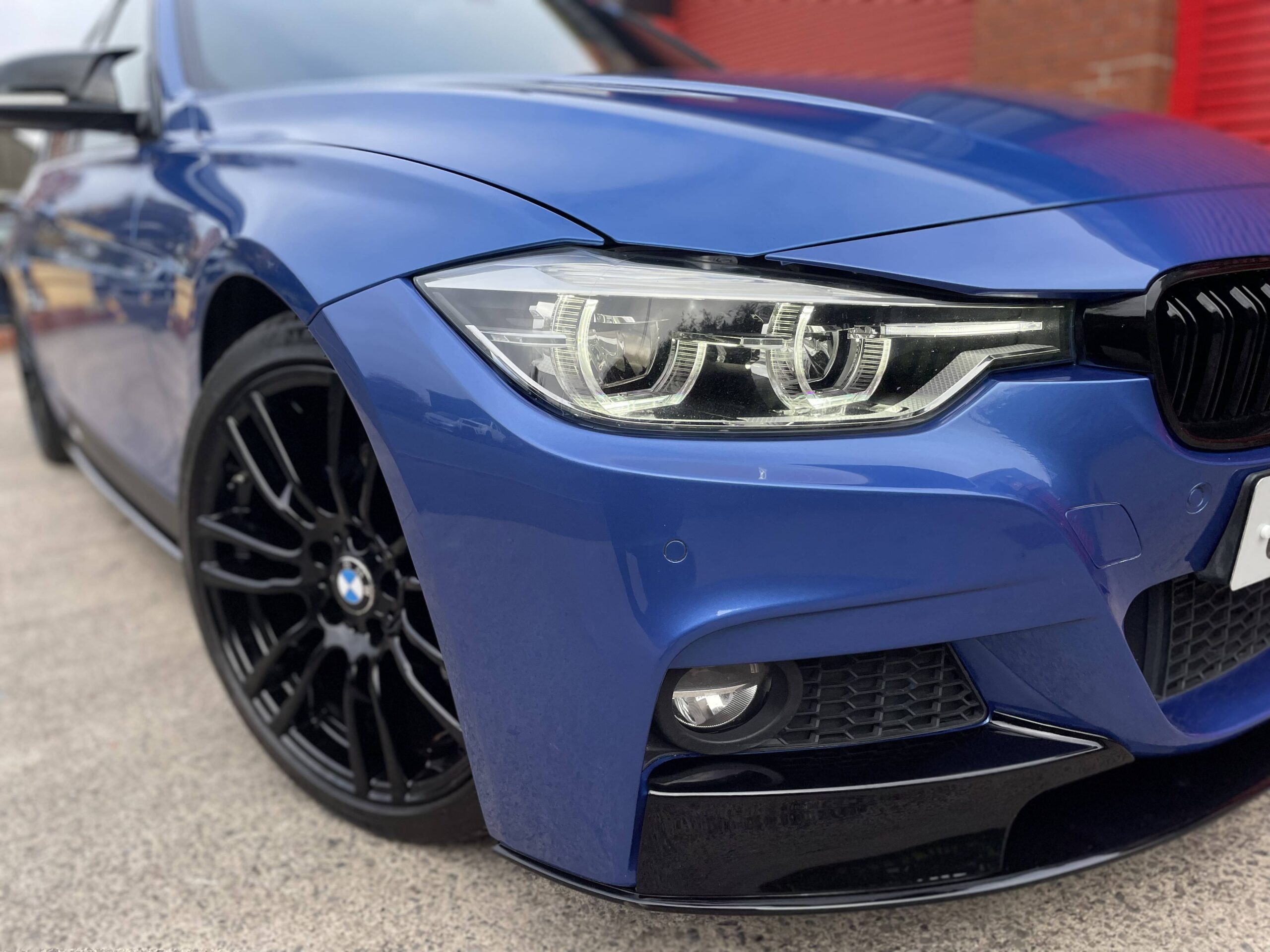2017 BMW 330d M Sport *403M ALLOYS – ICON HEADLIGHTS* Auto