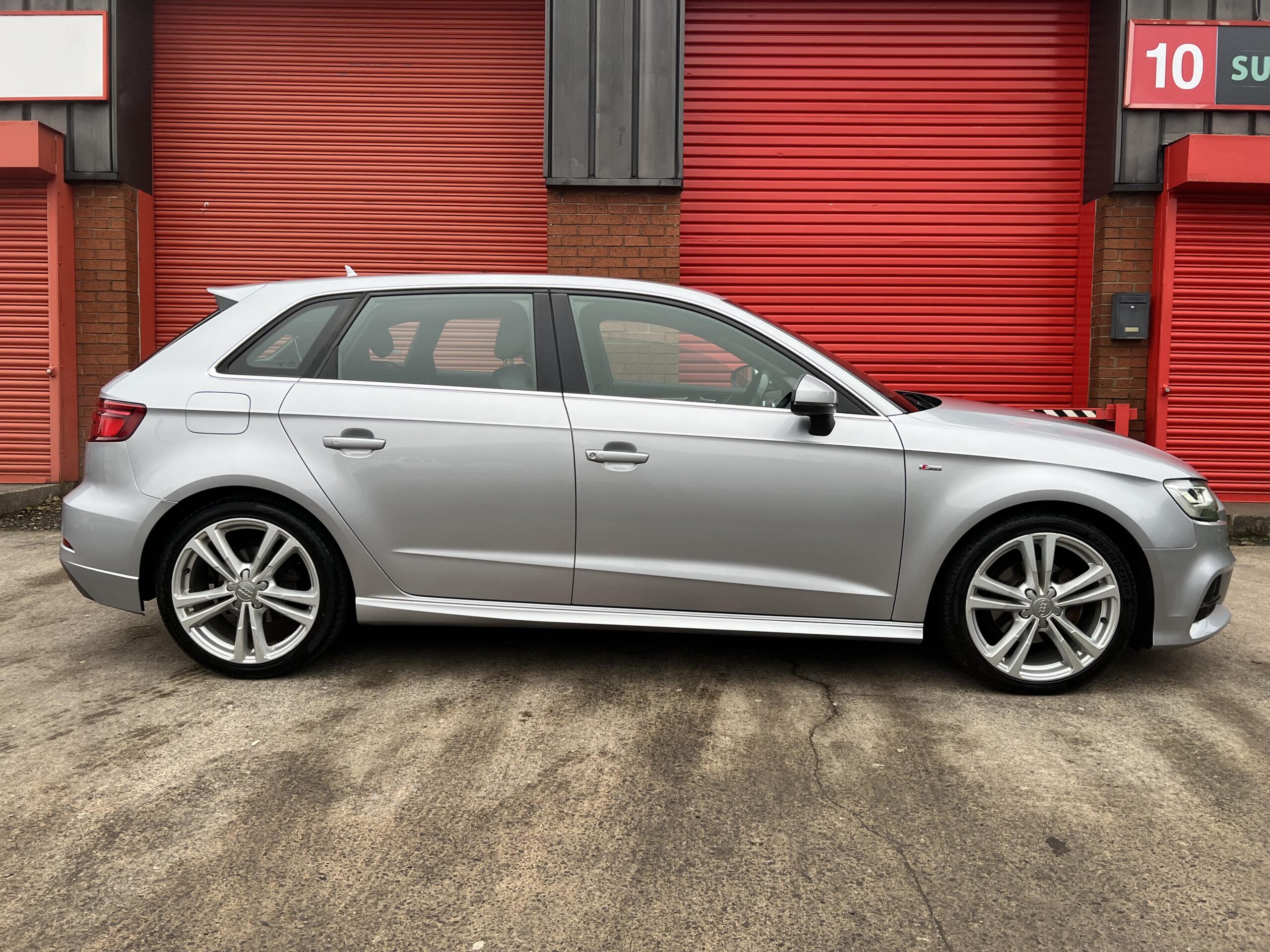 2016 Audi A3 2.0 TDI S line Sportback S Tronic *CARPLAY-NAV-FACELIFT-AUTO*5 Door