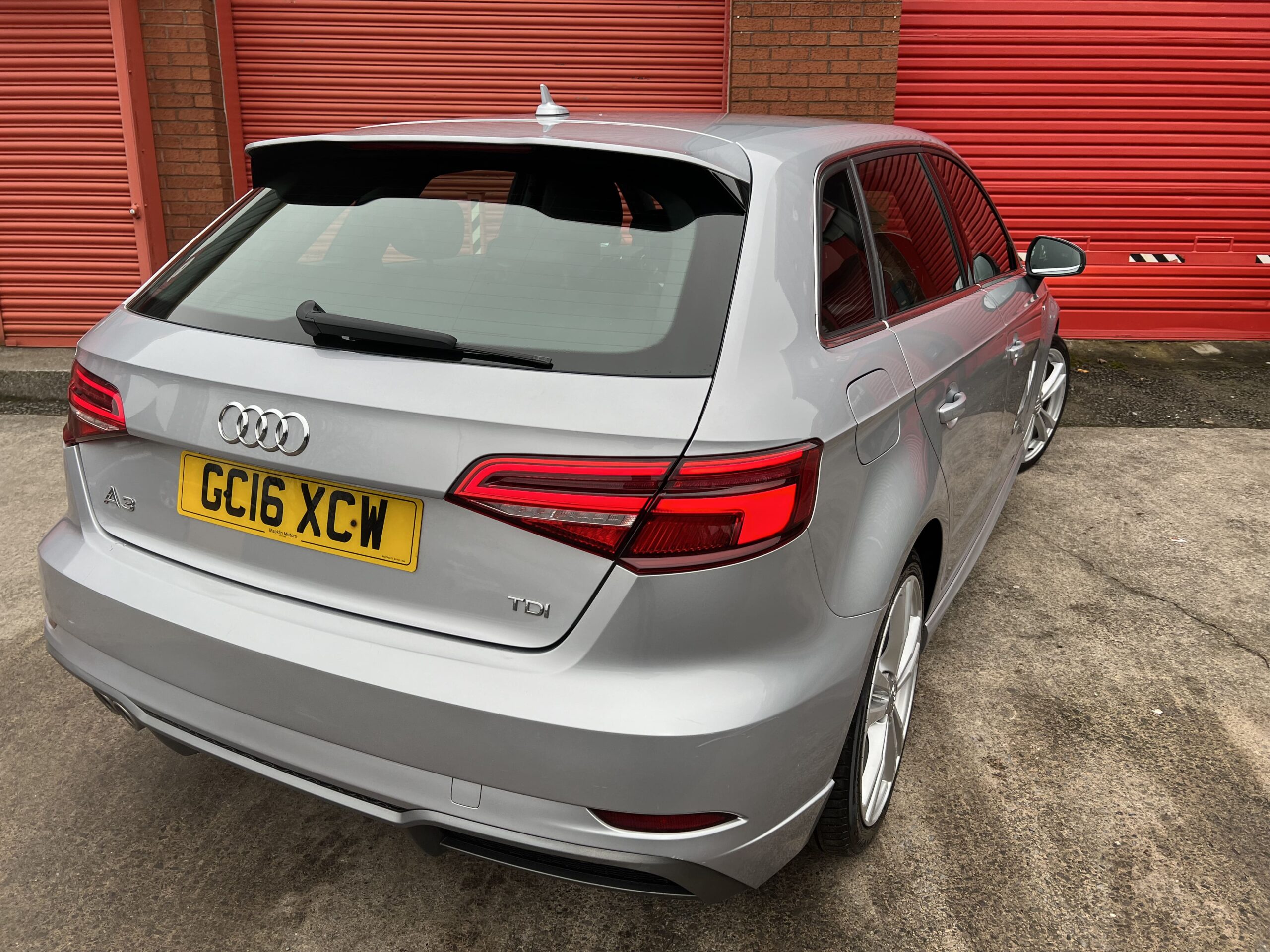 2016 Audi A3 2.0 TDI S line Sportback S Tronic *CARPLAY-NAV-FACELIFT-AUTO*5 Door