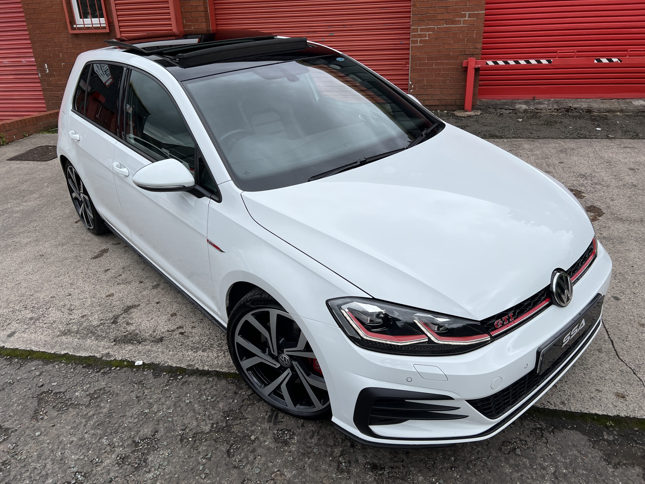 2019 Volkswagen Golf GTI Performance DSG MK7.5 AUTO 2.0 TSI *PANROOF + LEATHERS* 5dr