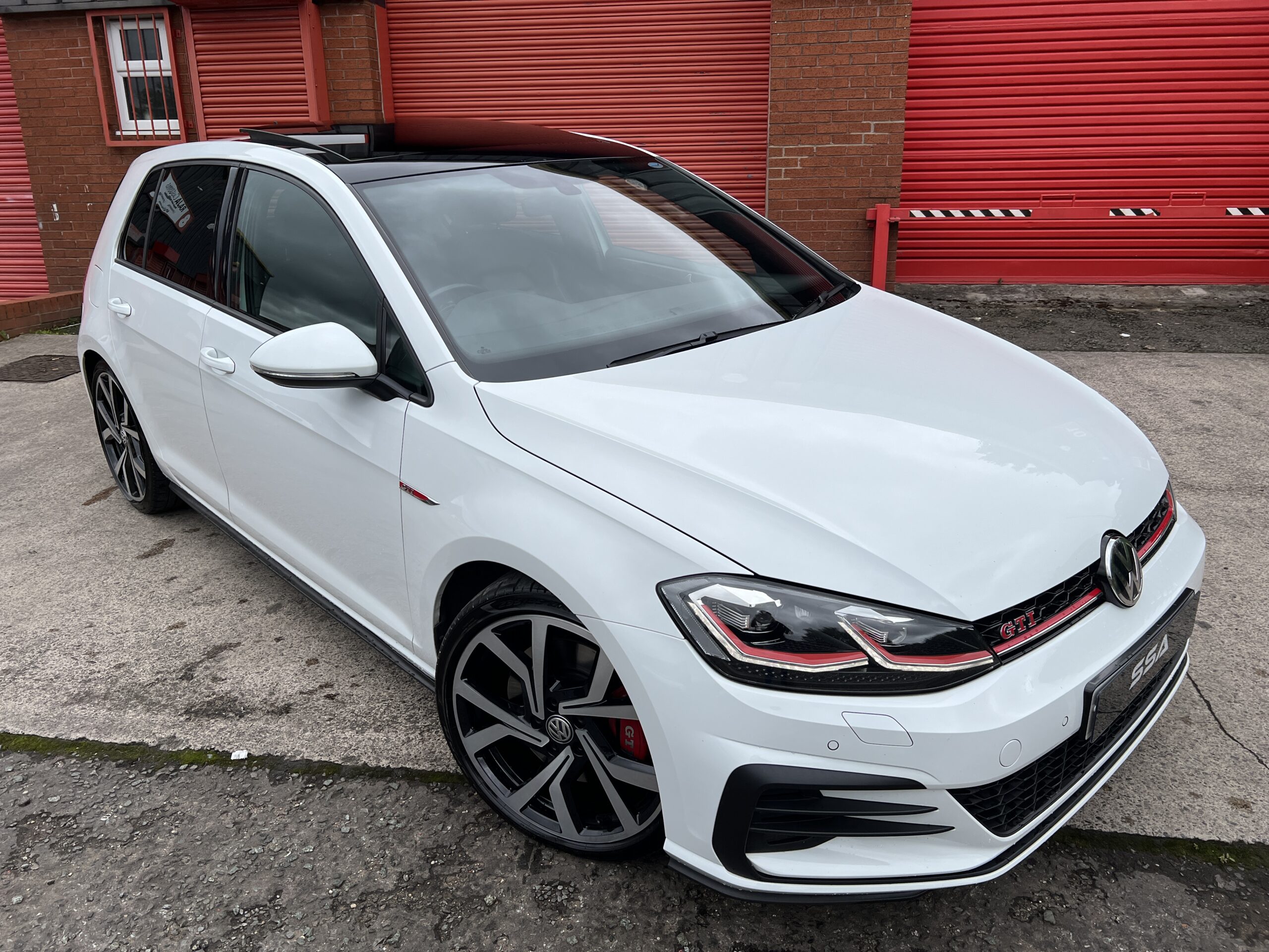 2019 Volkswagen Golf GTI Performance DSG MK7.5 AUTO 2.0 TSI *PANROOF + LEATHERS* 5dr