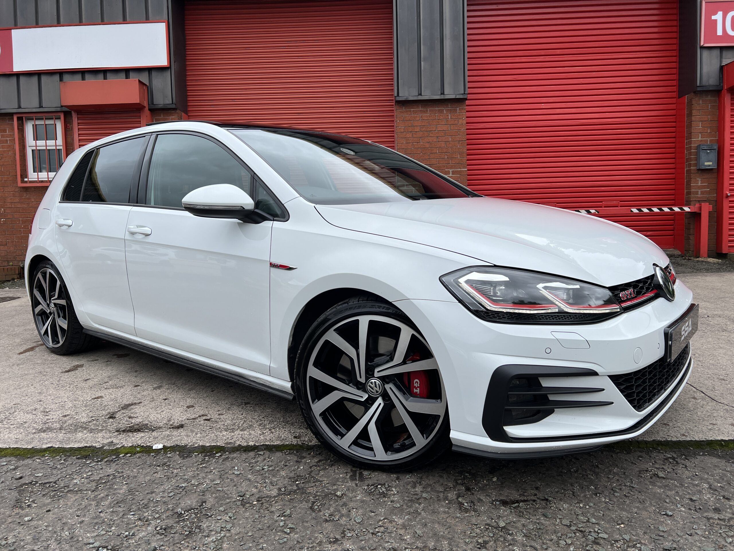 2019 Volkswagen Golf GTI Performance DSG MK7.5 AUTO 2.0 TSI *PANROOF + LEATHERS* 5dr