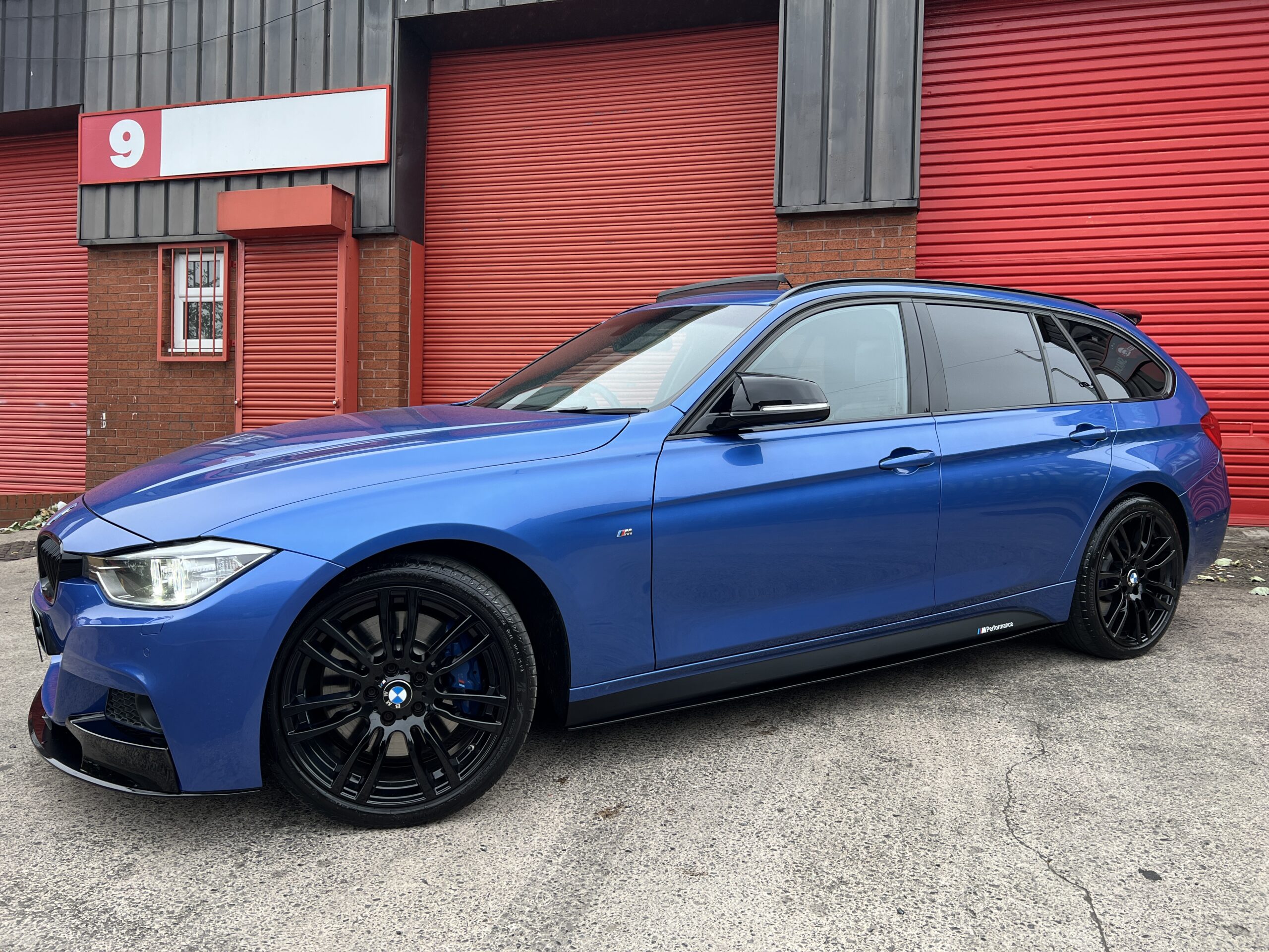 2015 BMW 330d M Sport Touring xDrive *PANO+HK+HTD STEERING+ADAPTVE XENONS*