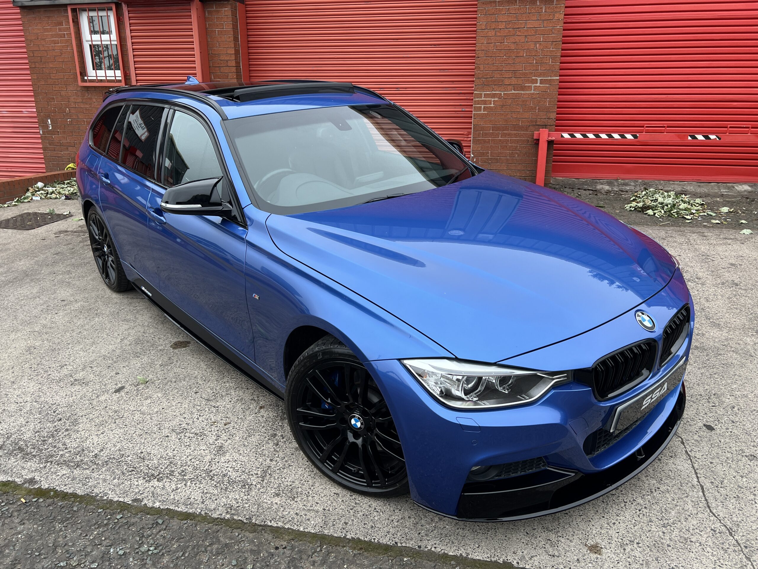 2015 BMW 330d M Sport Touring xDrive *PANO+HK+HTD STEERING+ADAPTVE XENONS*