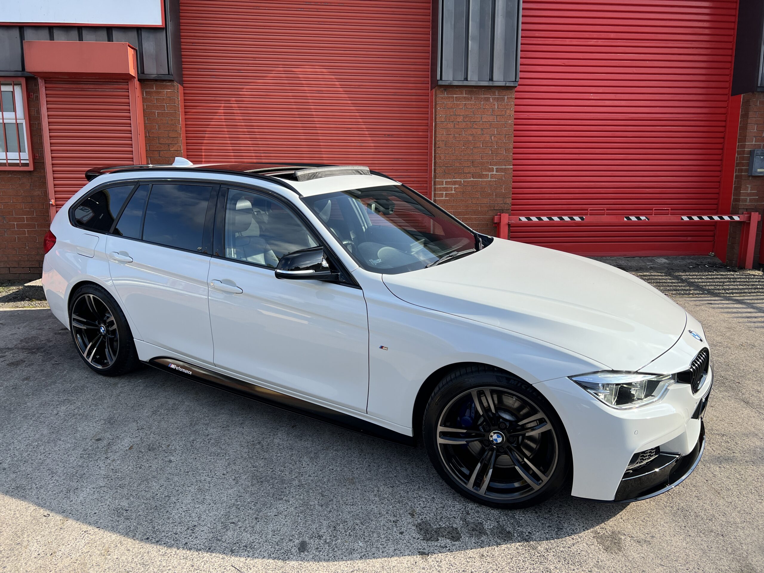 2016 ’66’ BMW 335d M Sport Touring xDrive *PAN ROOF-HK-REV CAM* Auto