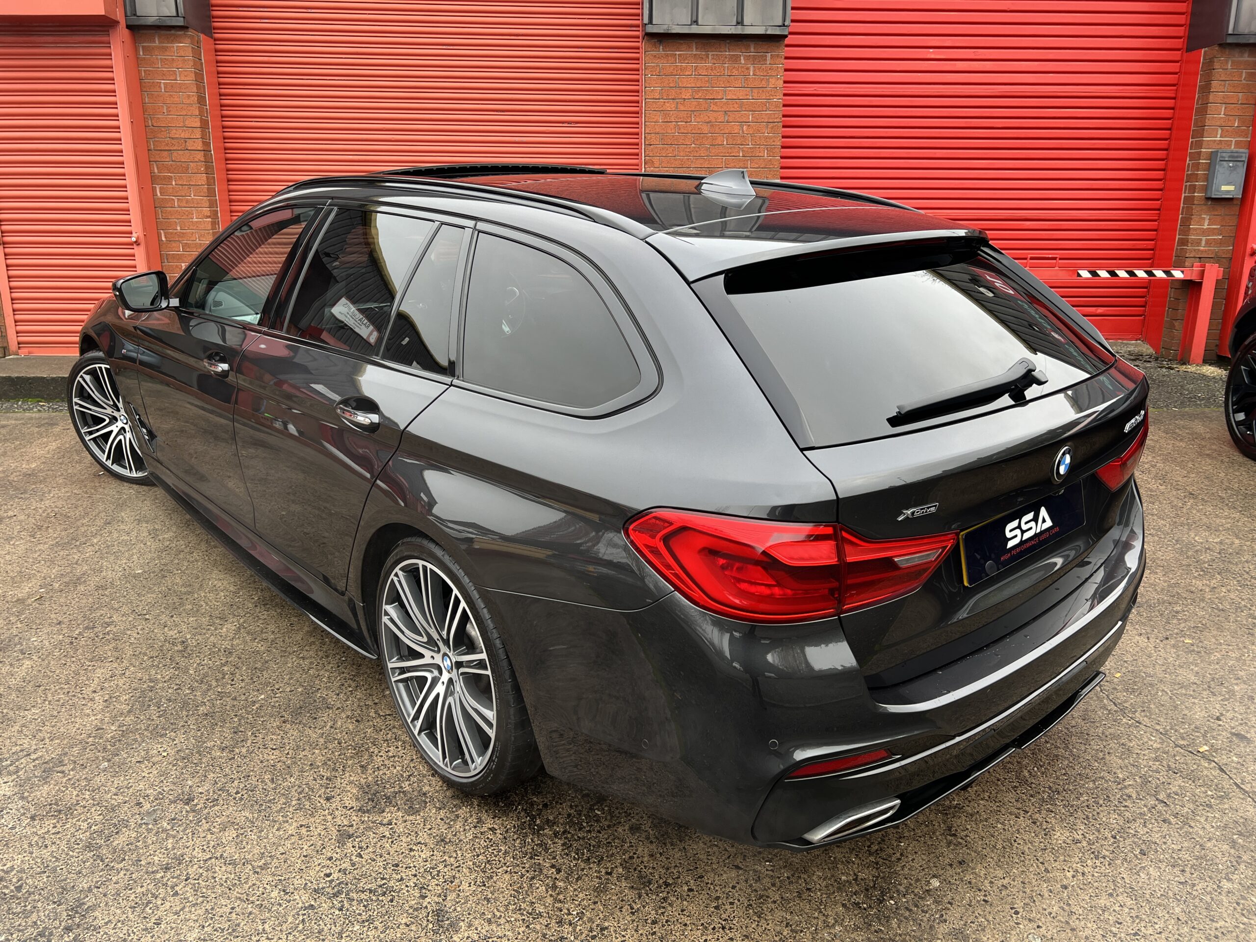 2018 BMW 530d M Sport Touring xDrive *PAN ROOF-HEADS UP-ICON* AUTO