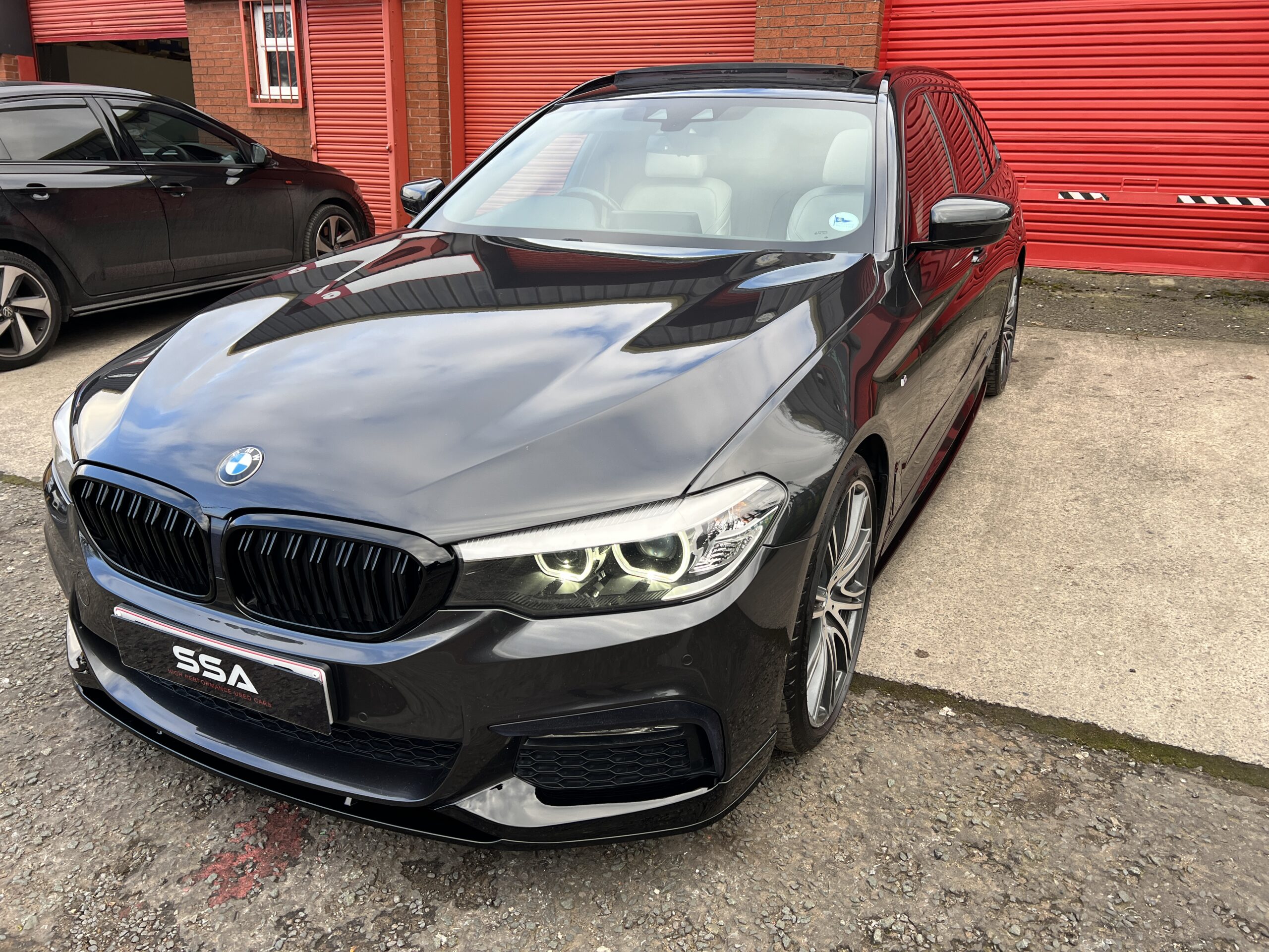 2018 BMW 530d M Sport xDrive Touring *PAN ROOF-COMFORT PACKAGE-REV CAM* Auto