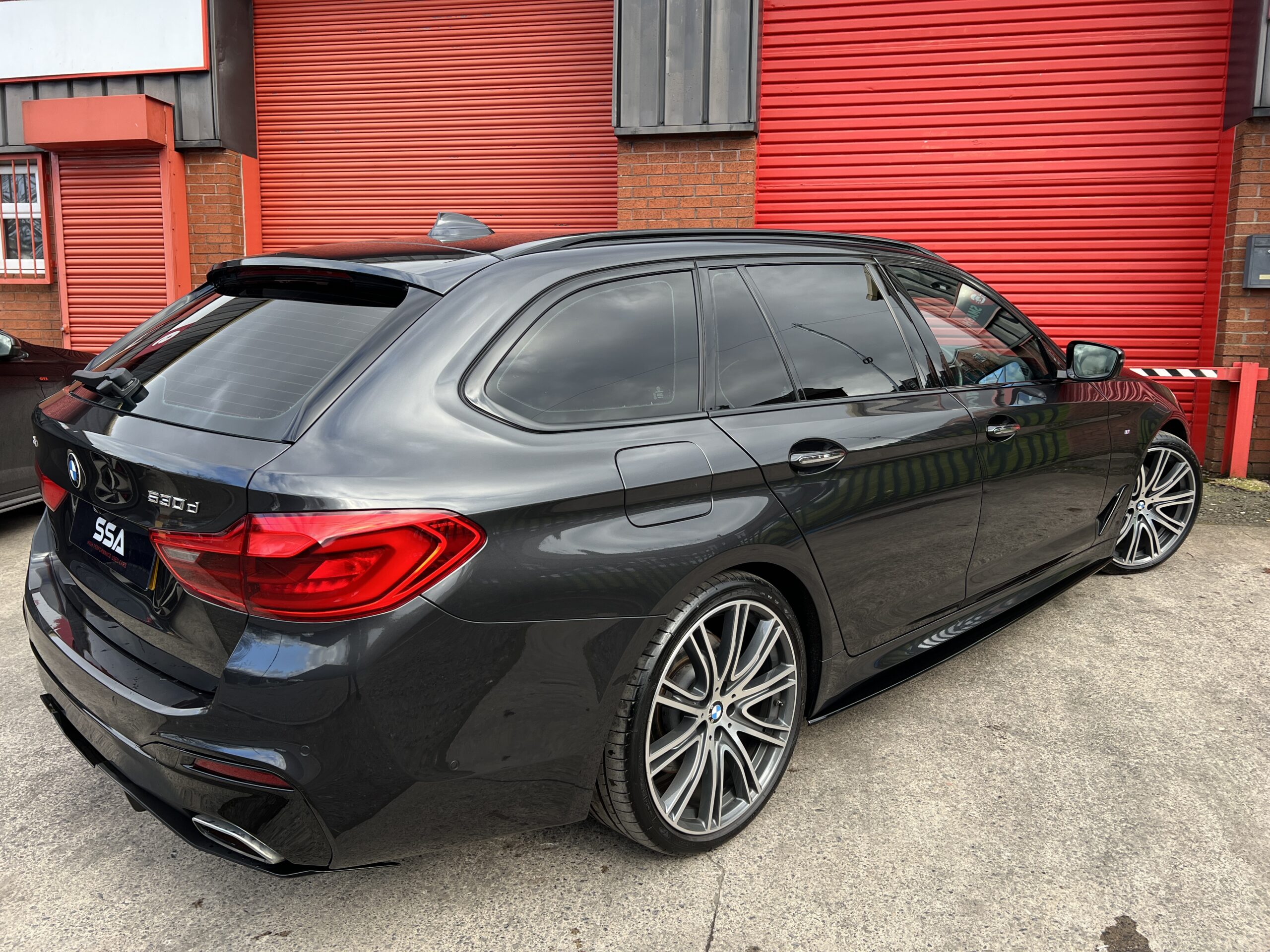 2018 BMW 530d M Sport xDrive Touring *PAN ROOF-COMFORT PACKAGE-REV CAM* Auto