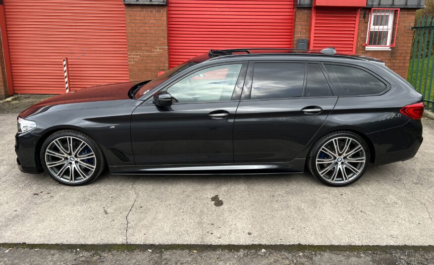 2018 BMW 530d M Sport xDrive Touring *PAN ROOF-COMFORT PACKAGE-REV CAM* Auto
