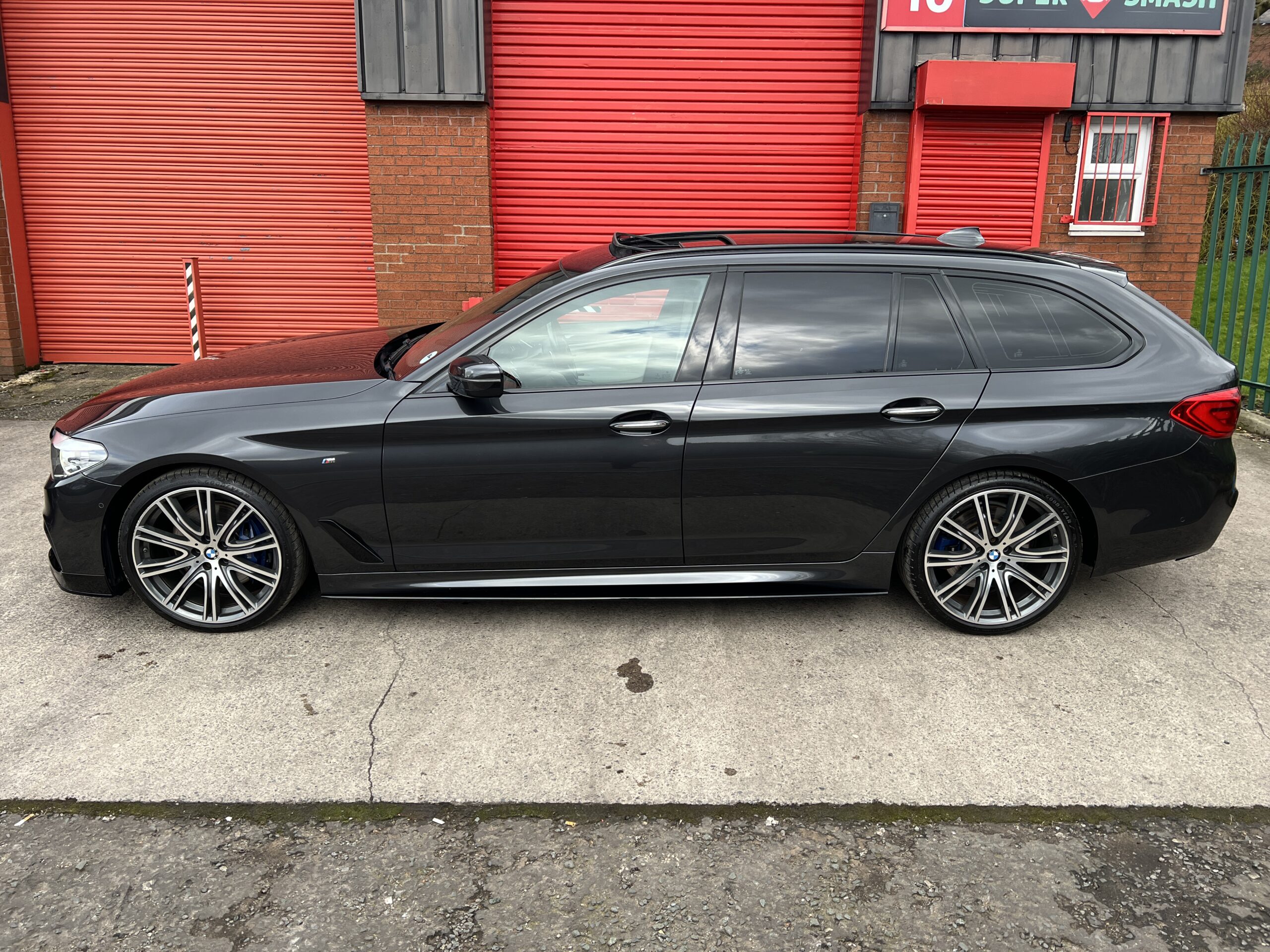 2018 BMW 530d M Sport xDrive Touring *PAN ROOF-COMFORT PACKAGE-REV CAM* Auto