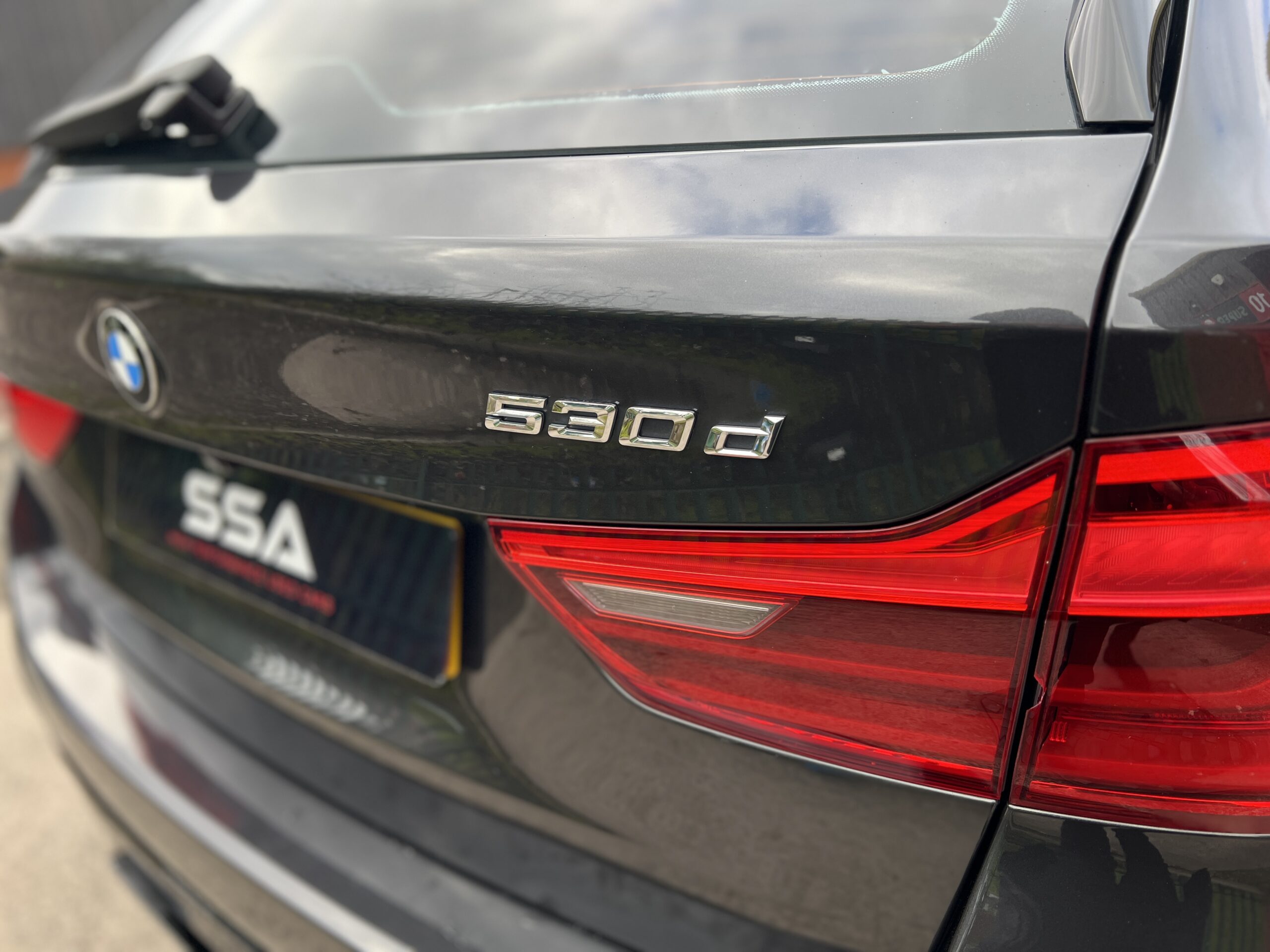 2018 BMW 530d M Sport xDrive Touring *PAN ROOF-COMFORT PACKAGE-REV CAM* Auto