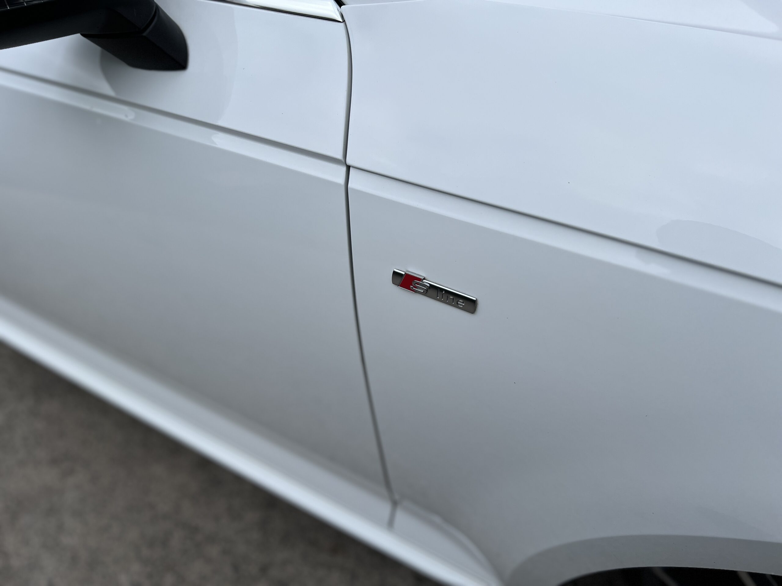 2017 Audi A4 Avant S Line 2.0 TFSI S Tronic *PANROOF-TECH PACK-VIRTUAL-B&O* AUTO