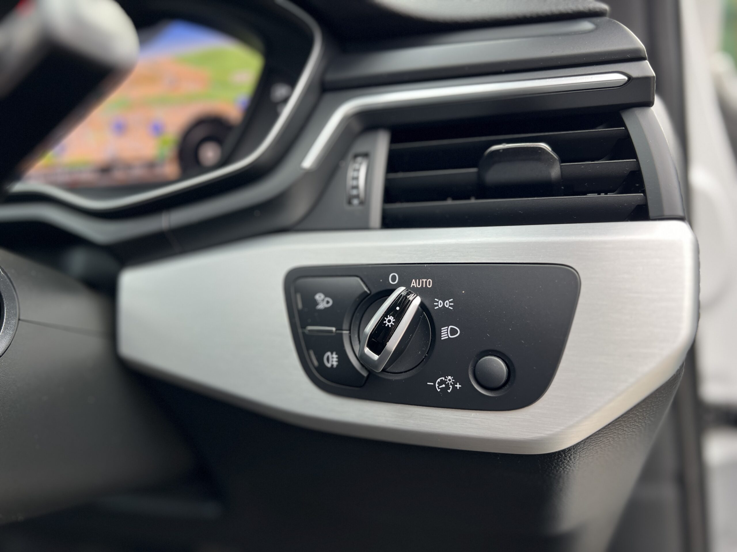 2017 Audi A4 Avant S Line 2.0 TFSI S Tronic *PANROOF-TECH PACK-VIRTUAL-B&O* AUTO