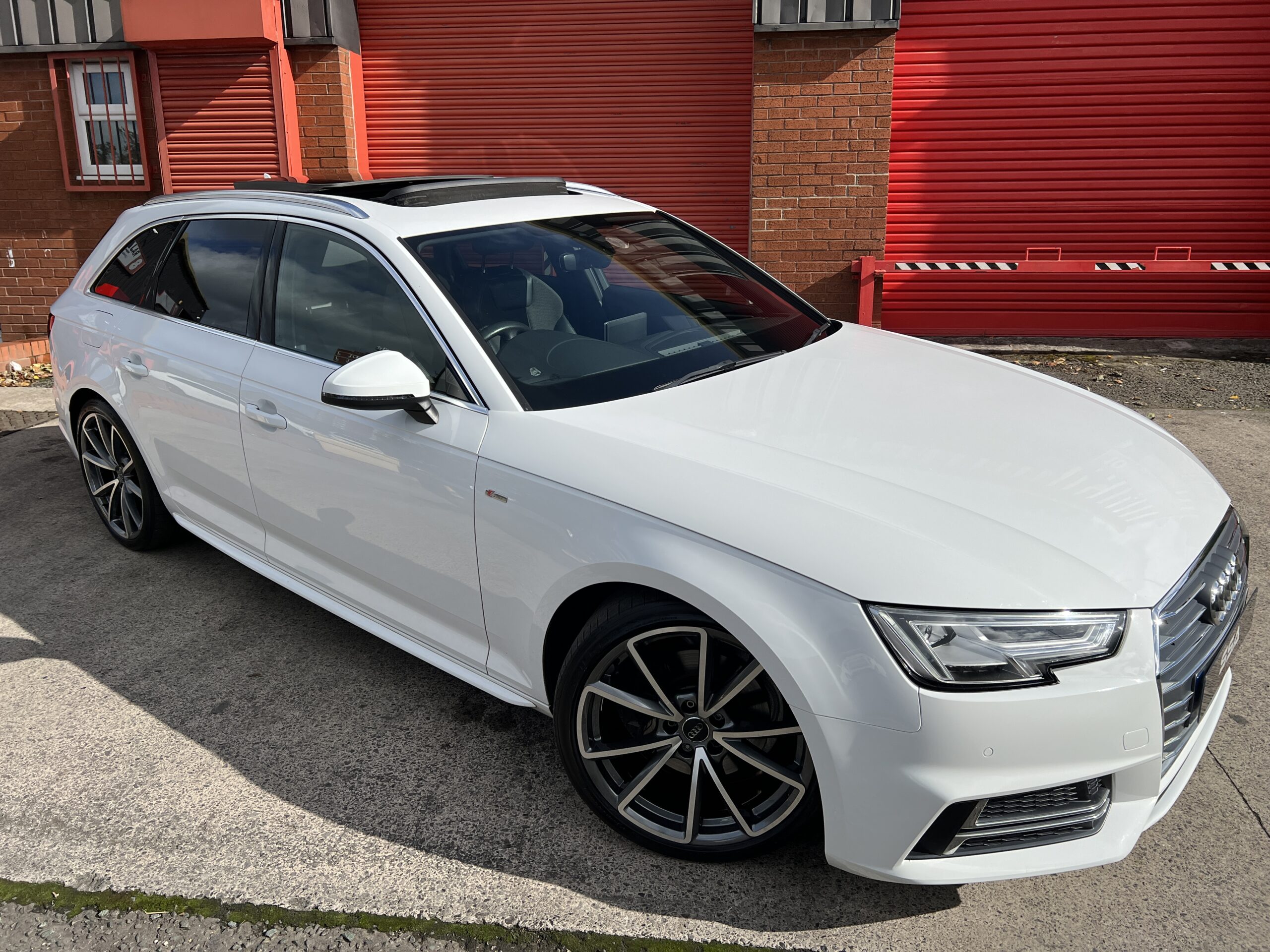 2017 Audi A4 Avant S Line 2.0 TFSI S Tronic *PANROOF-TECH PACK-VIRTUAL-B&O* AUTO