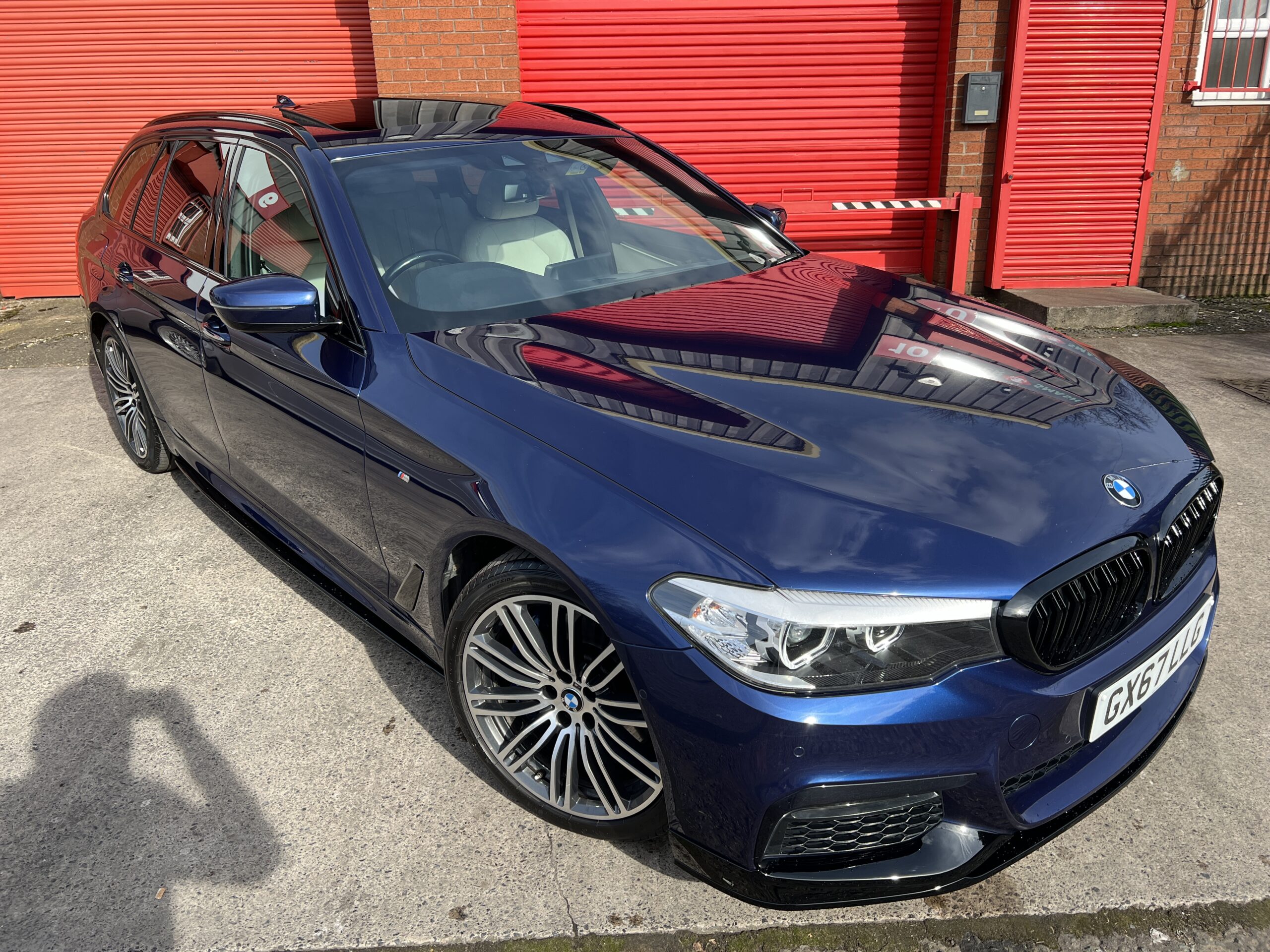 2017 BMW 530d M Sport xDrive Touring *PANROOF-HEATED STEERING-ELECTRIC TOWBAR* Auto