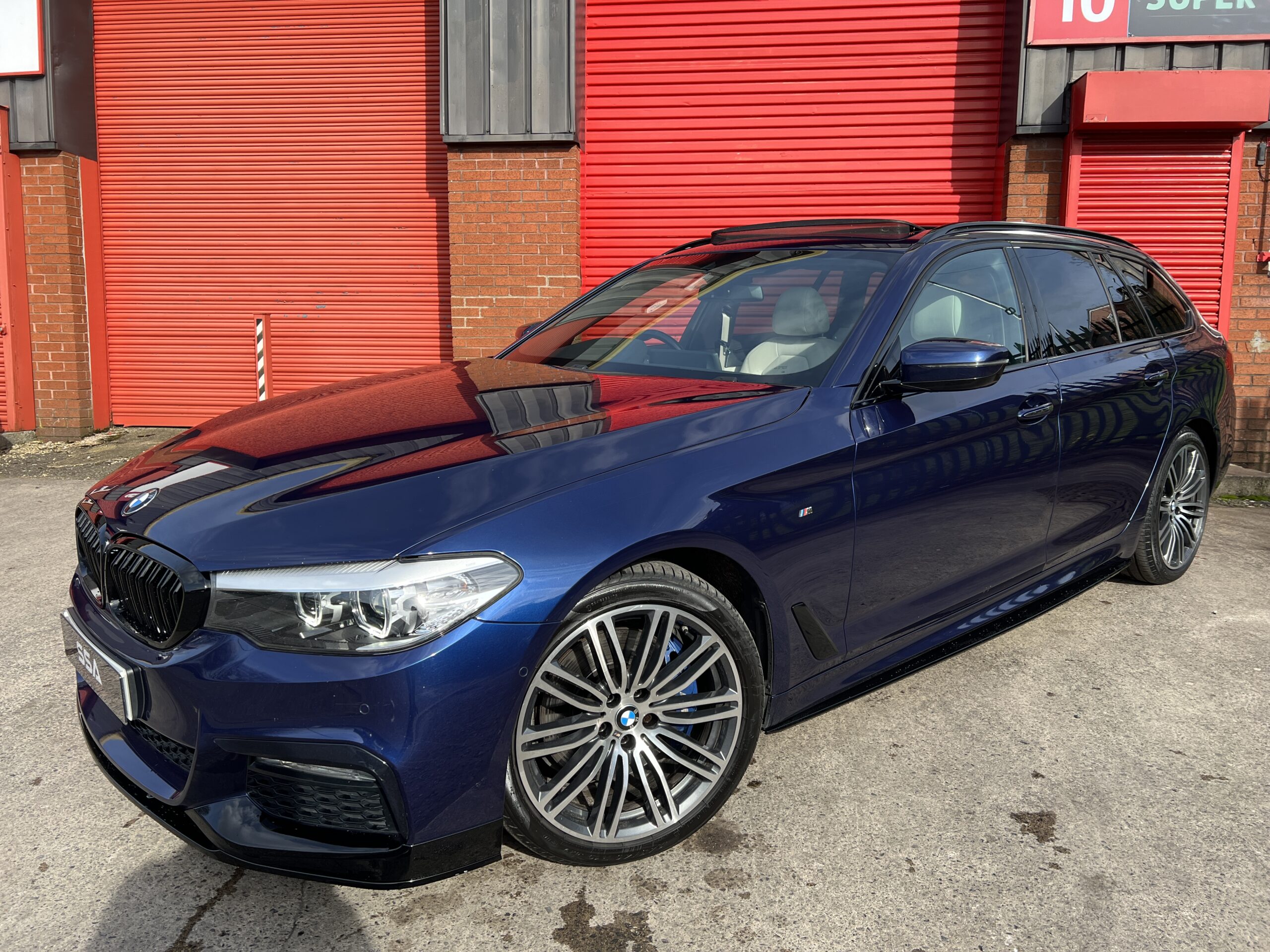 2017 BMW 530d M Sport xDrive Touring *PANROOF-HEATED STEERING-ELECTRIC TOWBAR* Auto