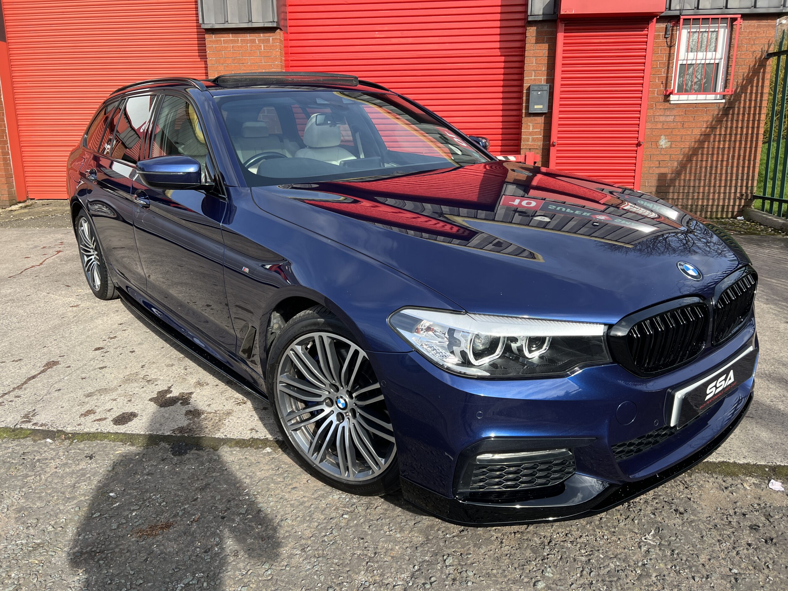 2017 BMW 530d M Sport xDrive Touring *PANROOF-HEATED STEERING-ELECTRIC TOWBAR* Auto