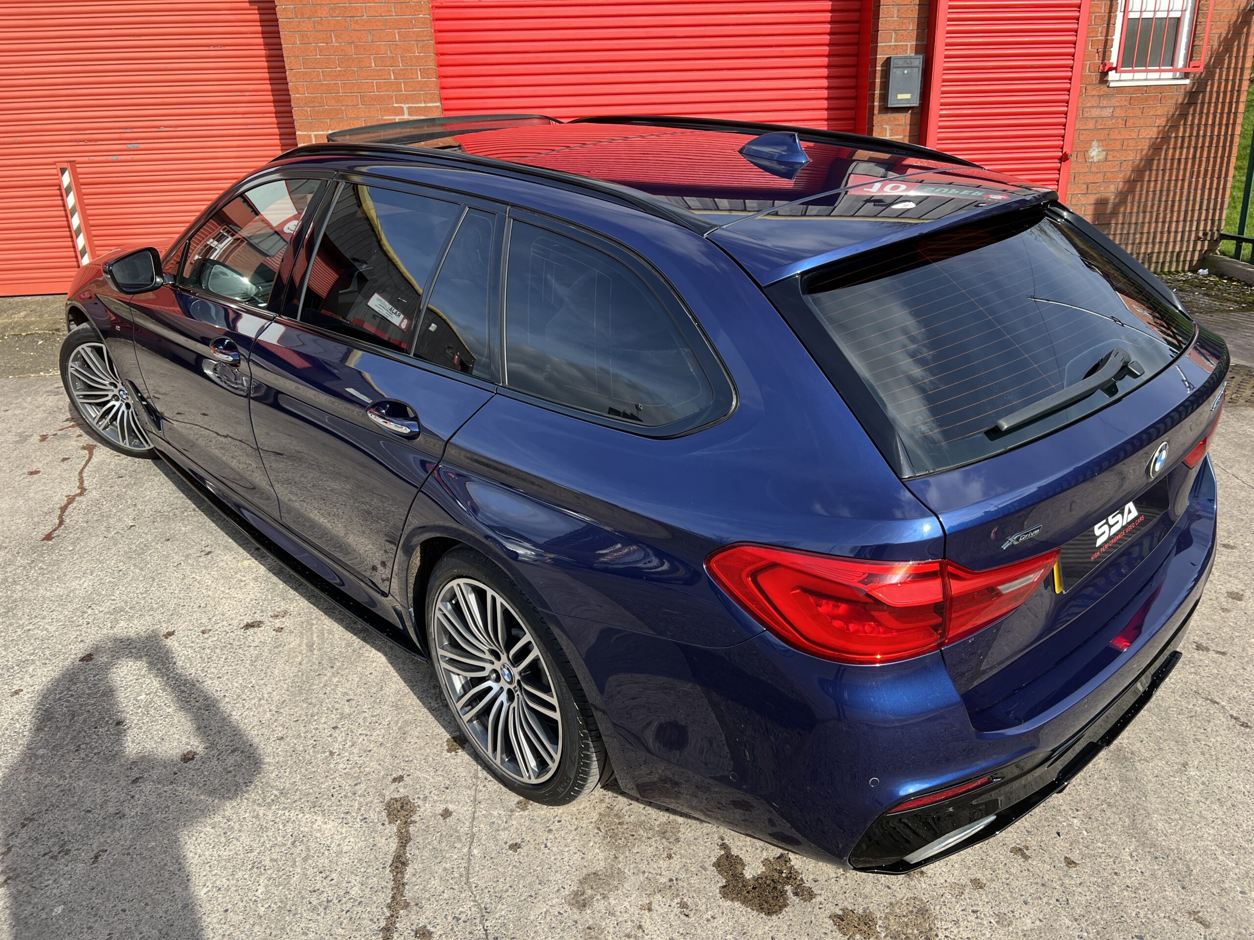 2017 BMW 530d M Sport xDrive Touring *PANROOF-HEATED STEERING-ELECTRIC TOWBAR* Auto