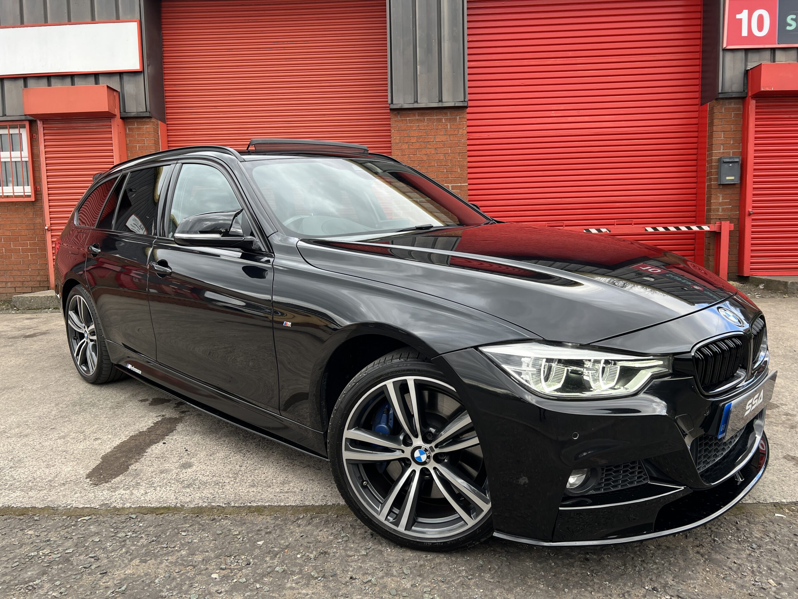 2017 BMW 335d M Sport xDrive Touring *HUD-PANROOF-HK SOUND-M KIT* Auto