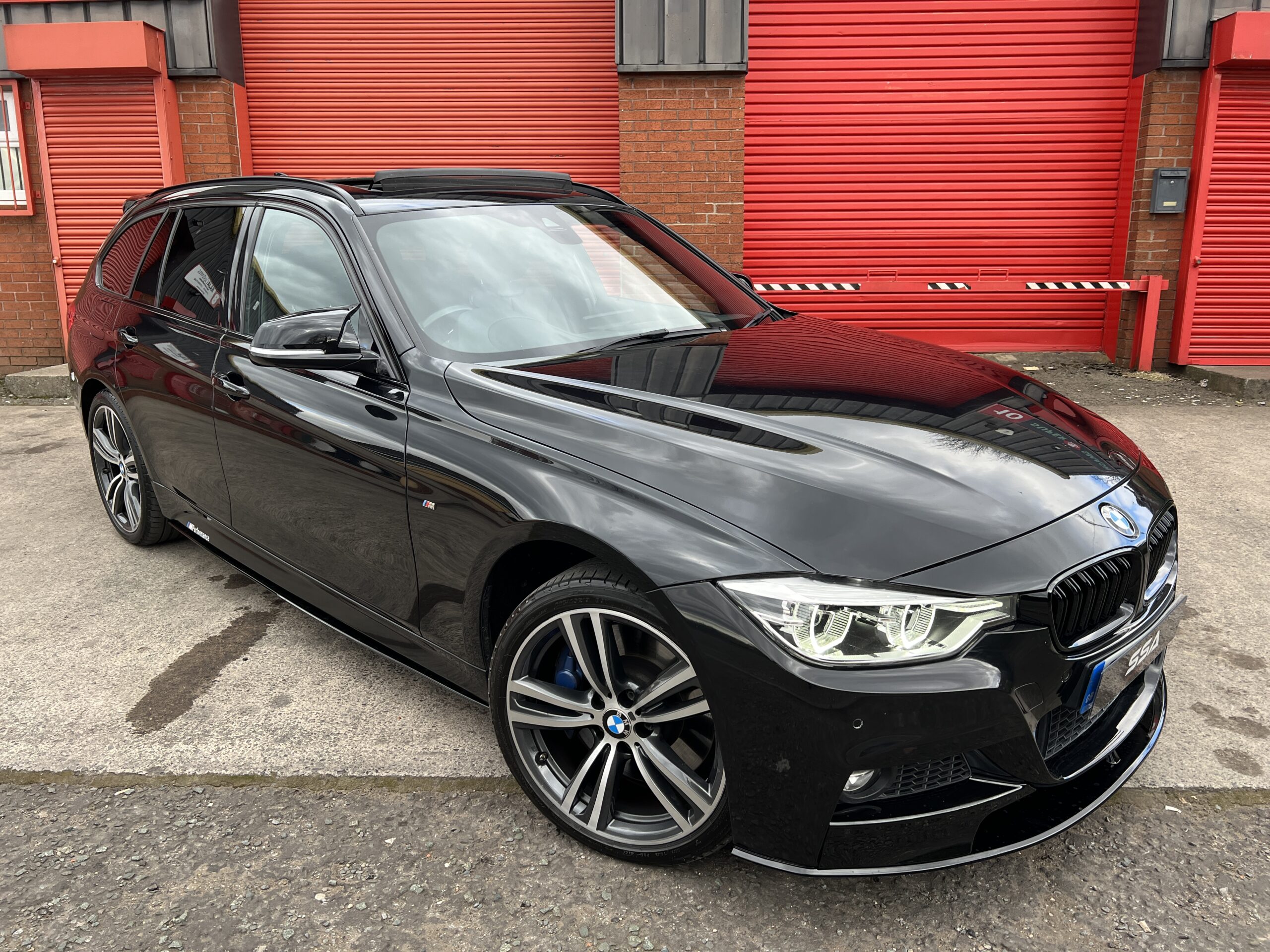 2017 BMW 335d M Sport xDrive Touring *HUD-PANROOF-HK SOUND-M KIT* Auto