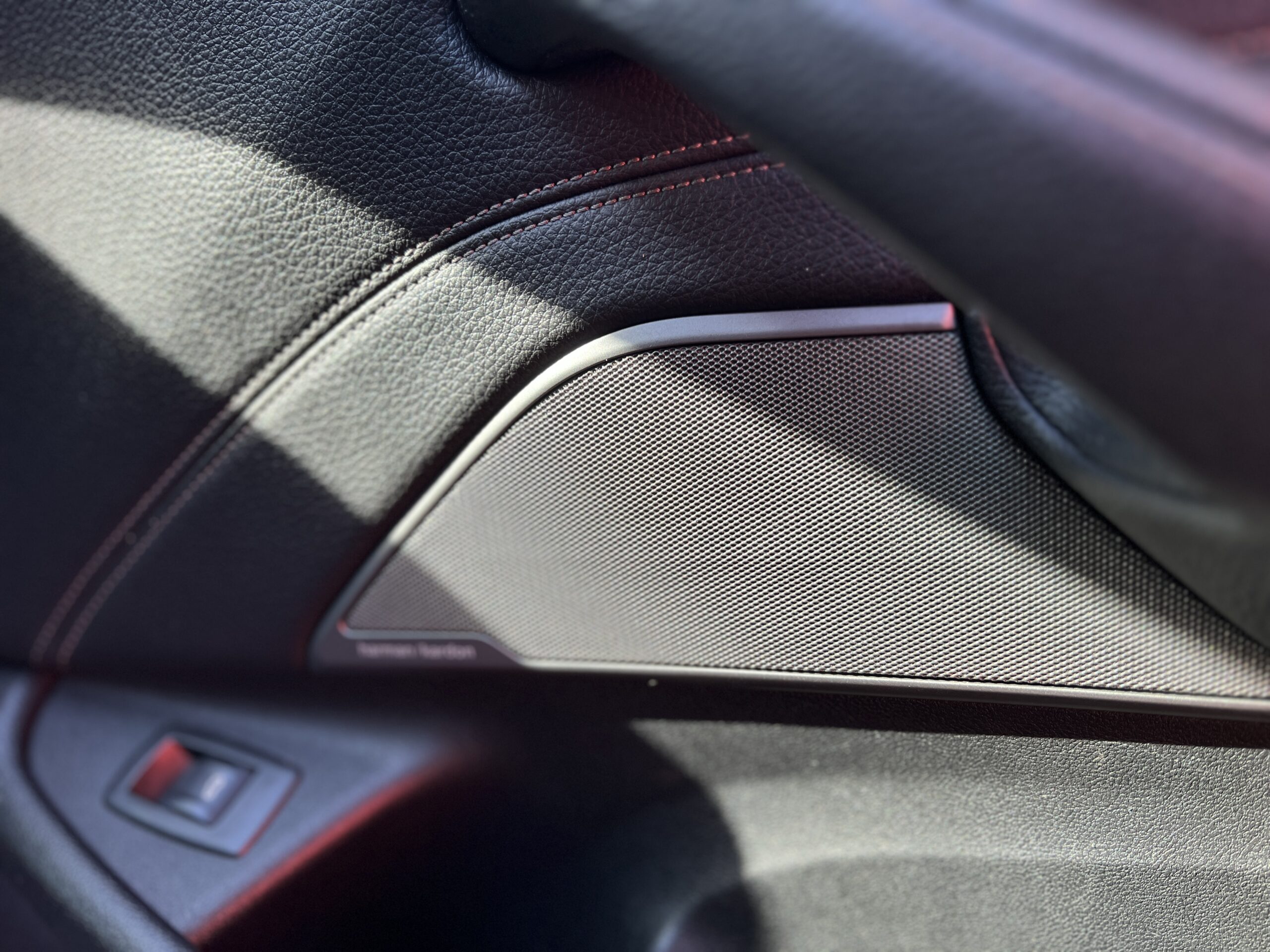 2018 BMW 530d M Sport xDrive Touring *HK-REV CAM-CARPLAY-WIRELESS CHARGING* Auto