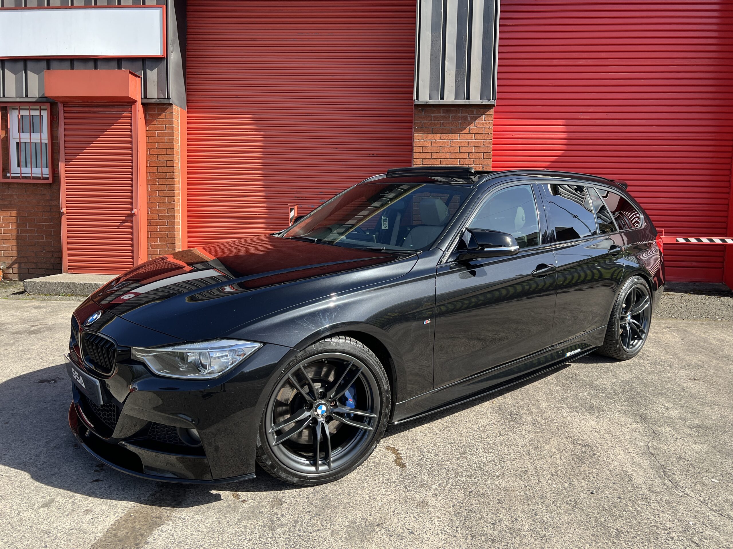 2015 BMW 335d M Sport xDrive Touring *PANROOF-HK-HEATED STEERING-M KIT* Auto