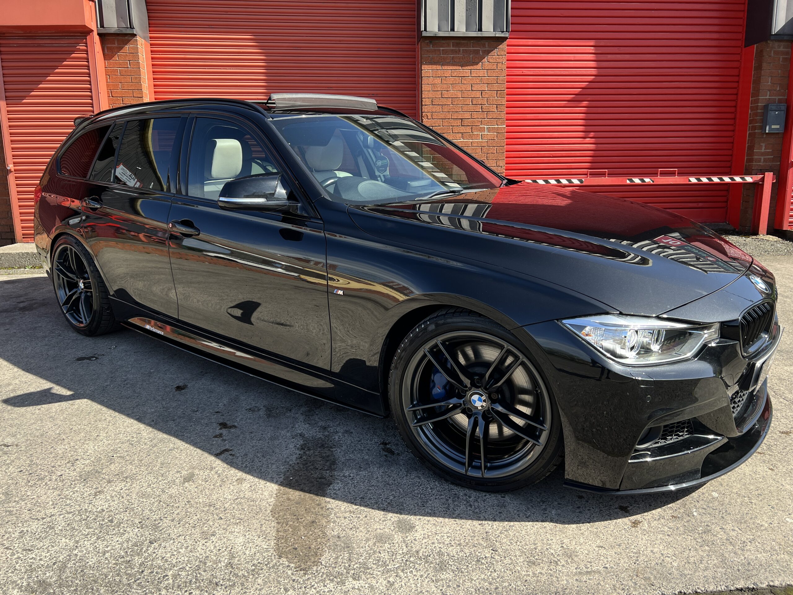 2015 BMW 335d M Sport xDrive Touring *PANROOF-HK-HEATED STEERING-M KIT* Auto