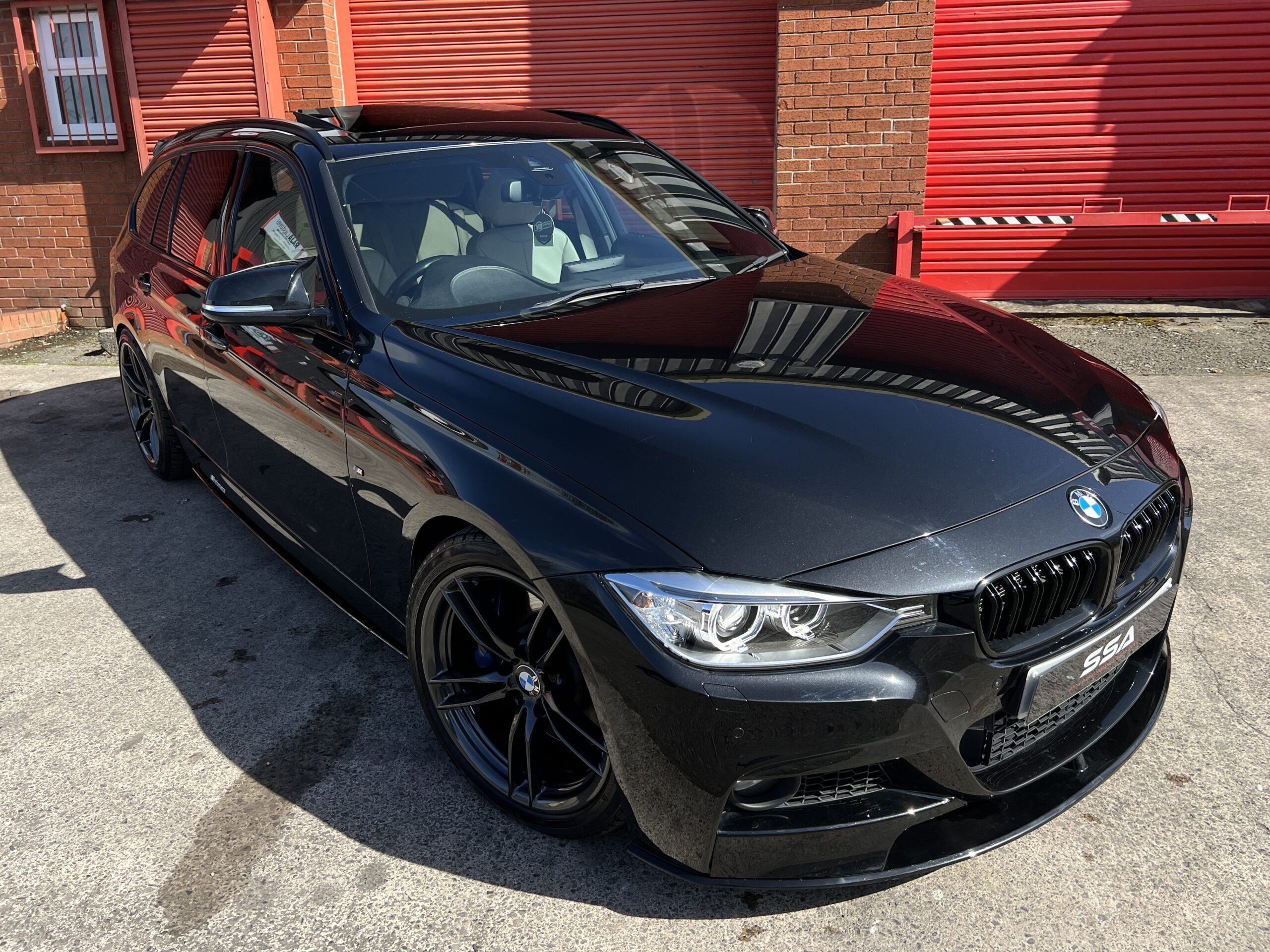 2015 BMW 335d M Sport xDrive Touring *PANROOF-HK-HEATED STEERING-M KIT* Auto
