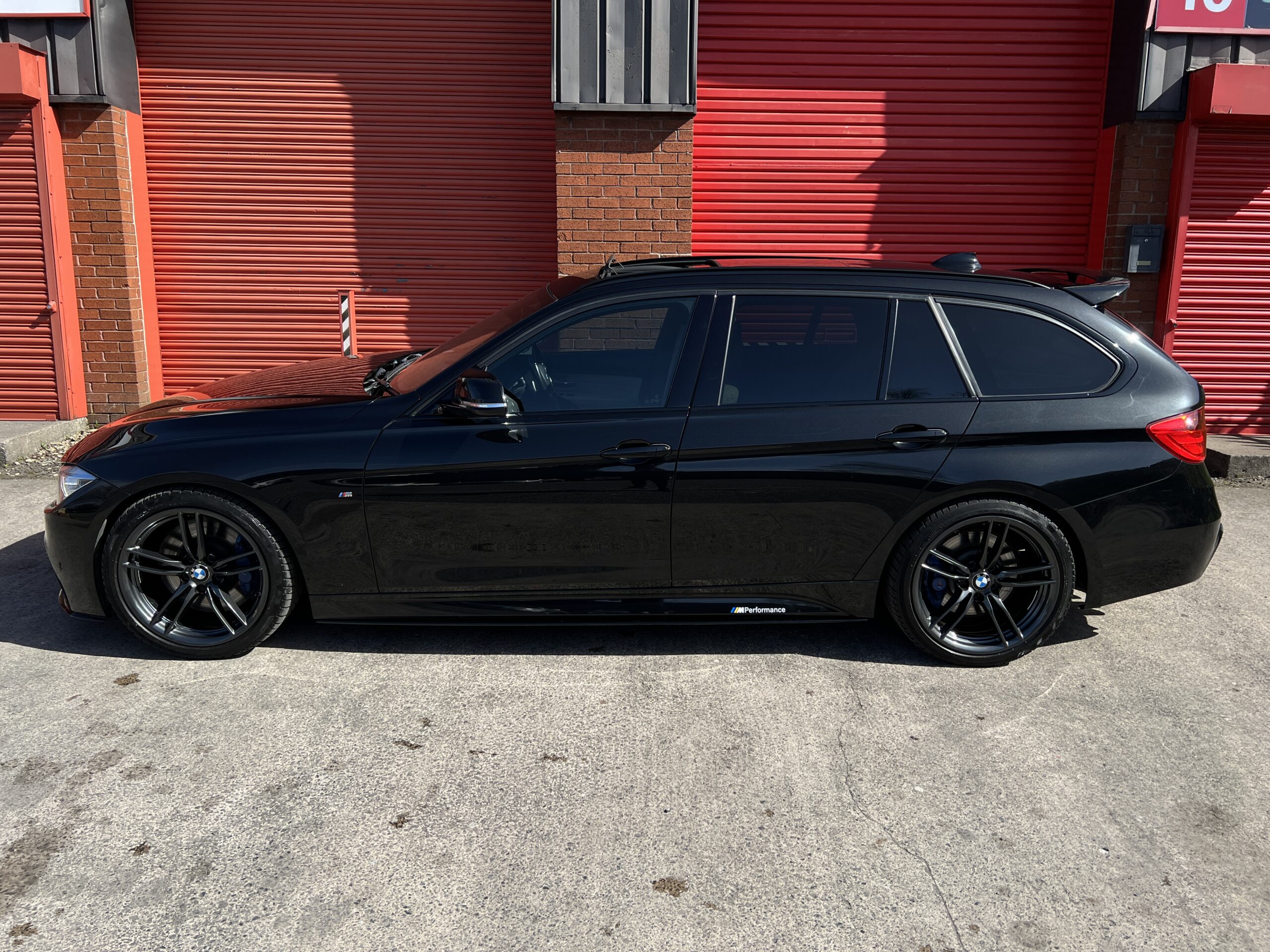 2015 BMW 335d M Sport xDrive Touring *PANROOF-HK-HEATED STEERING-M KIT* Auto