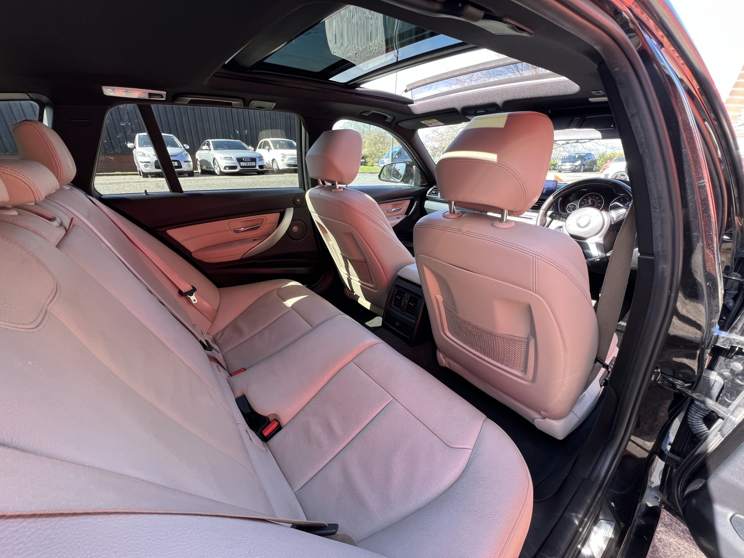 2015 BMW 335d M Sport xDrive Touring *PANROOF-HK-HEATED STEERING-M KIT* Auto