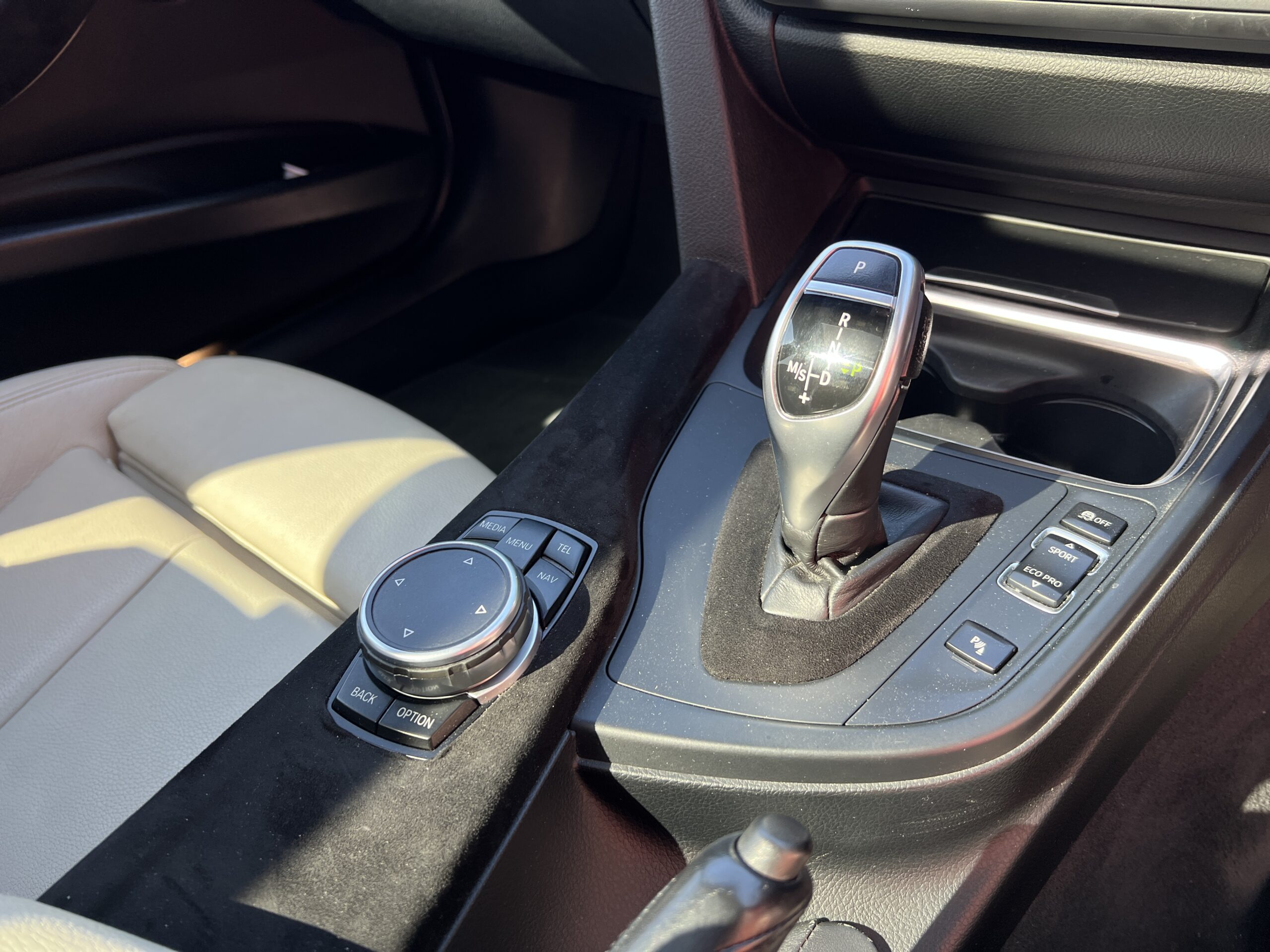 2015 BMW 335d M Sport xDrive Touring *PANROOF-HK-HEATED STEERING-M KIT* Auto