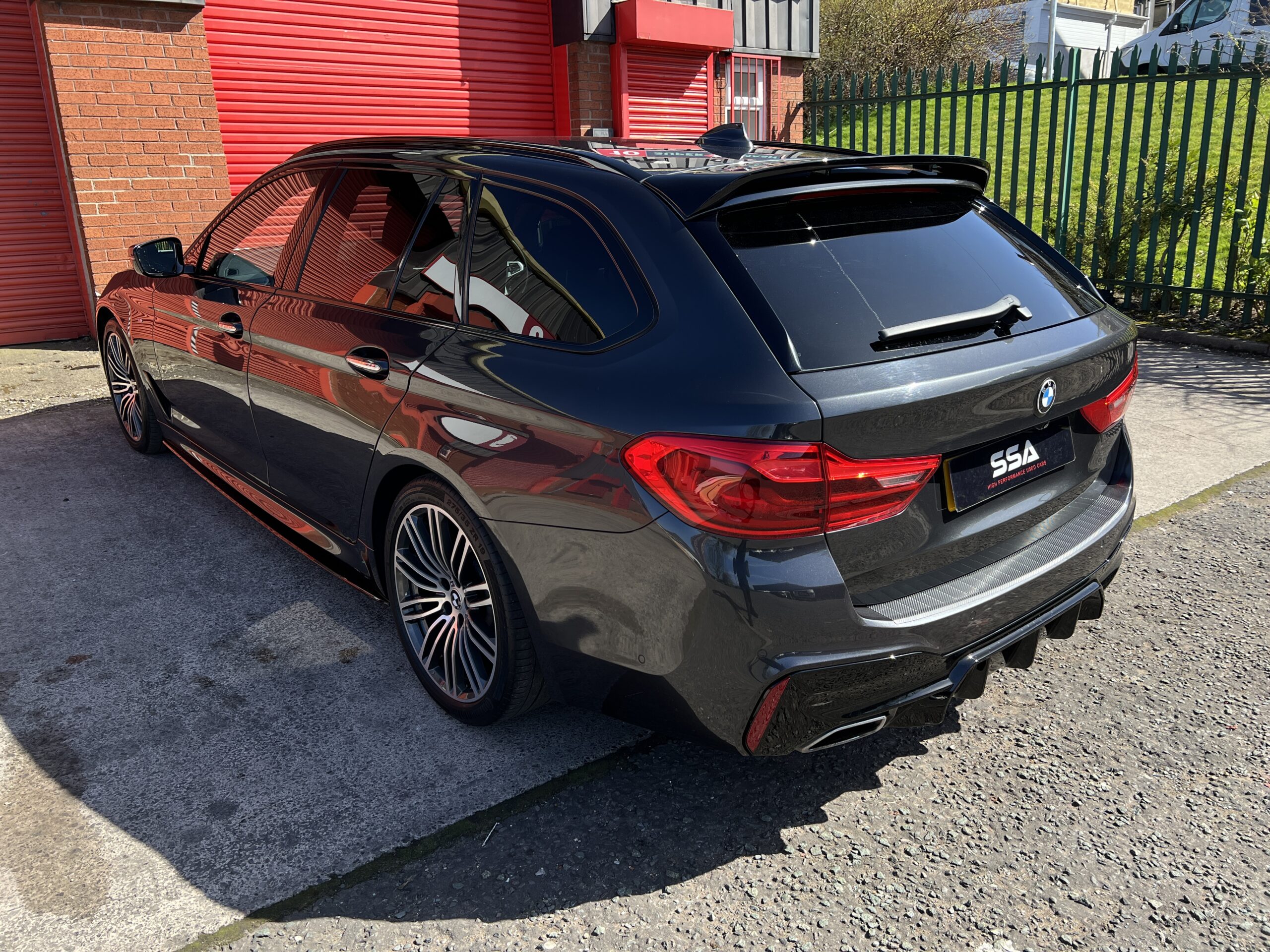 2018 BMW 530d M Sport xDrive Touring *HK-REV CAM-CARPLAY-WIRELESS CHARGING* Auto