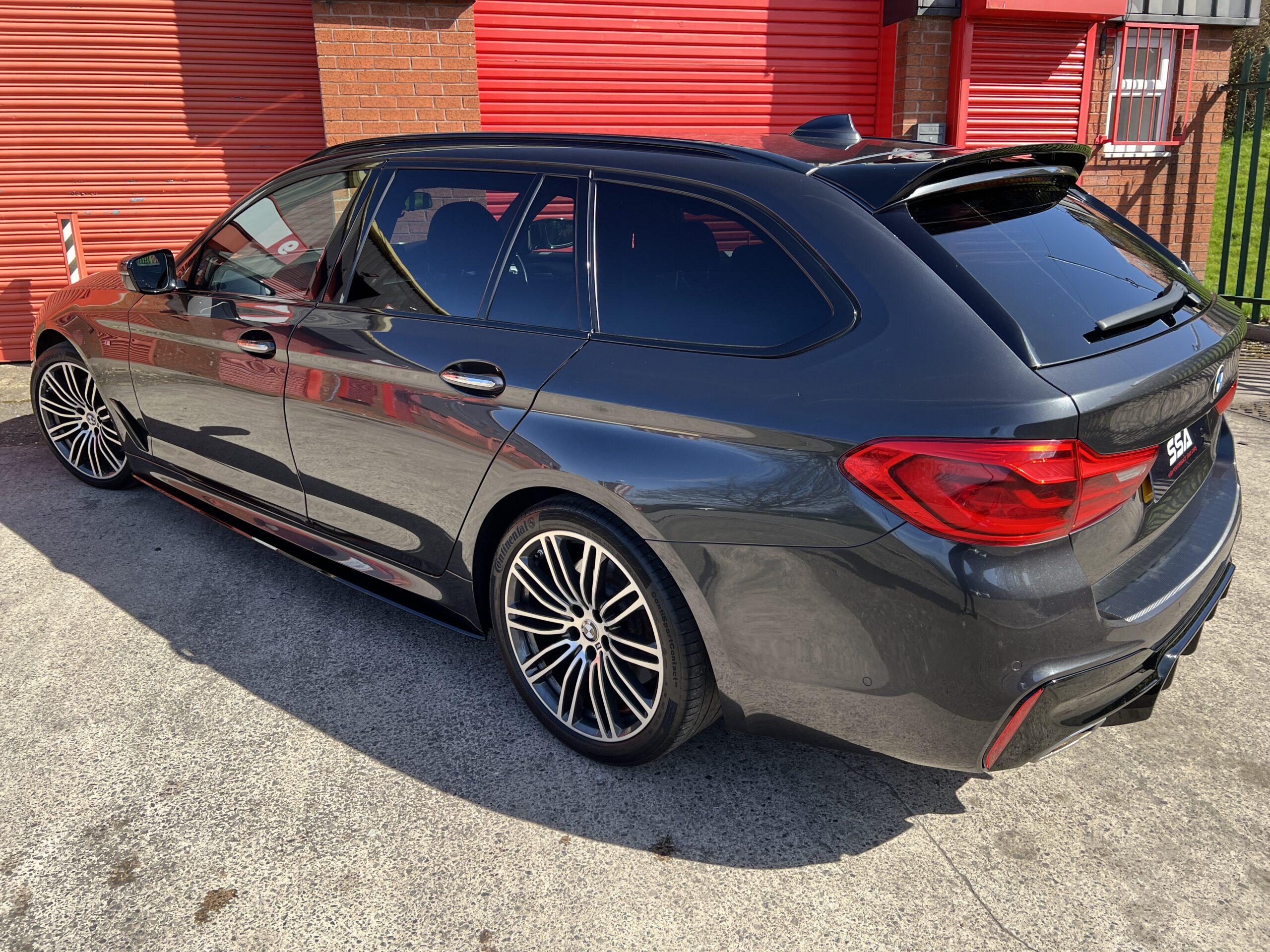 2018 BMW 530d M Sport xDrive Touring *HK-REV CAM-CARPLAY-WIRELESS CHARGING* Auto