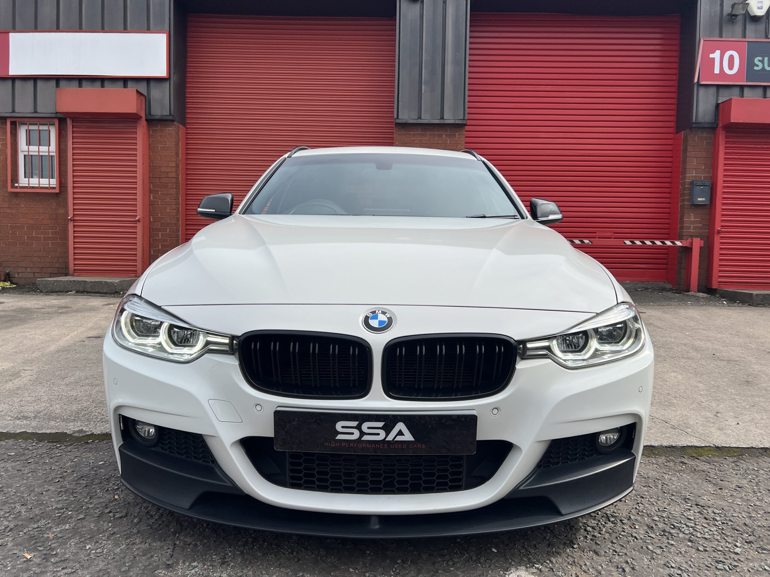 2017 BMW 330d M Sport xDrive Touring *PRONAV-HK SOUND-M SPORT PLUS-CARBON INTERIOR-LOADED* Auto