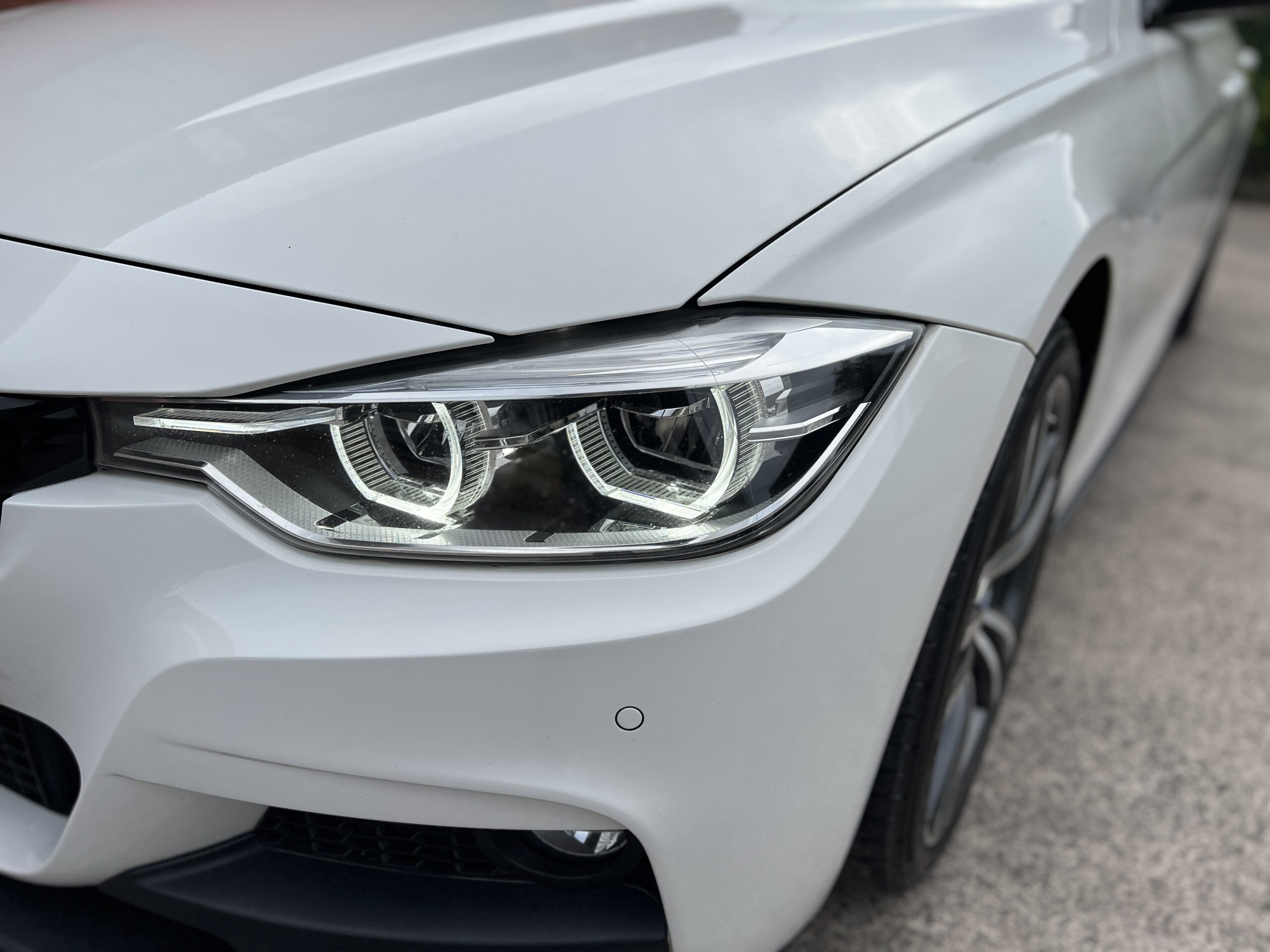 2017 BMW 330d M Sport xDrive Touring *PRONAV-HK SOUND-M SPORT PLUS-CARBON INTERIOR-LOADED* Auto