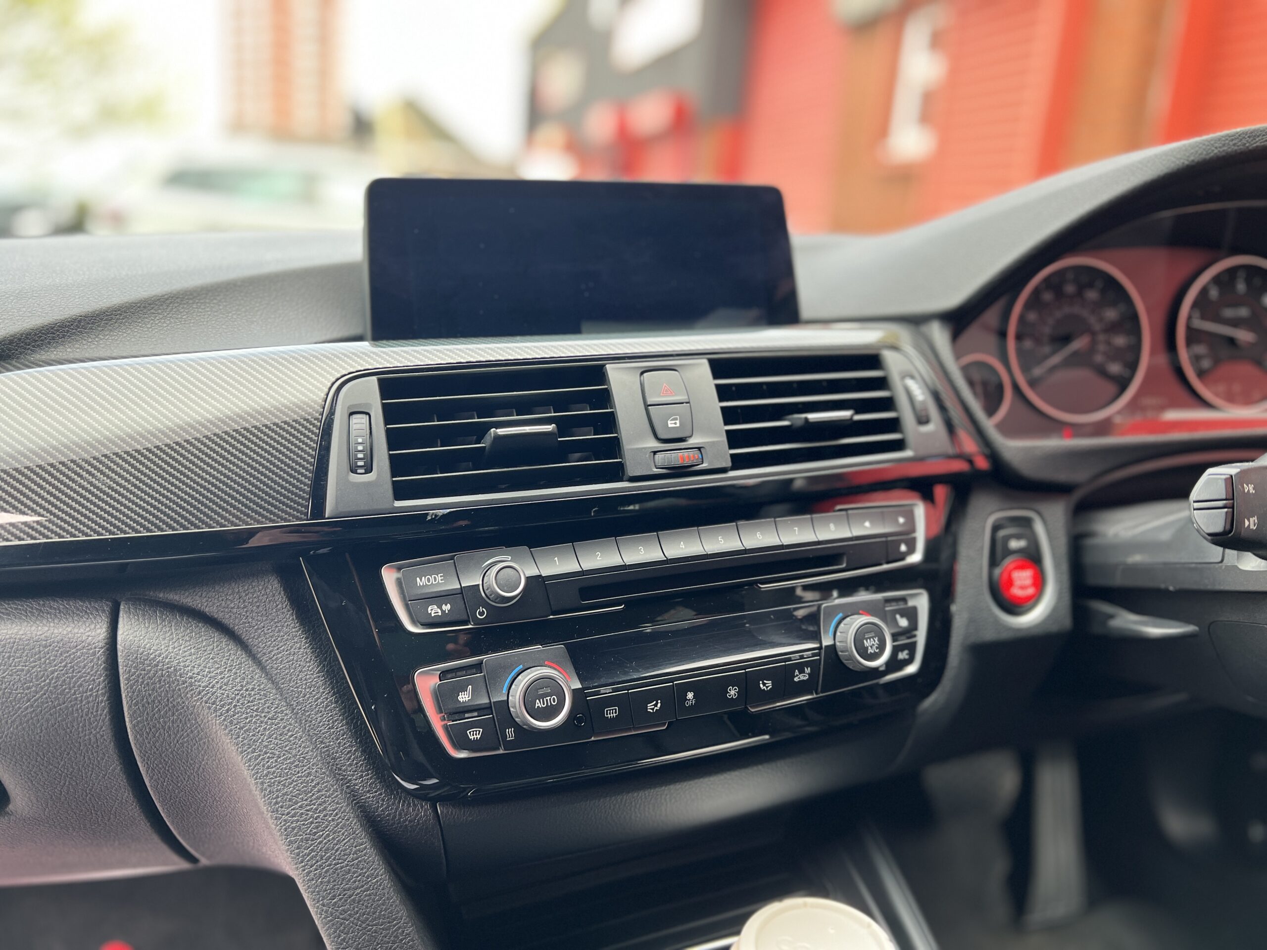 2017 BMW 330d M Sport xDrive Touring *PRONAV-HK SOUND-M SPORT PLUS-CARBON INTERIOR-LOADED* Auto