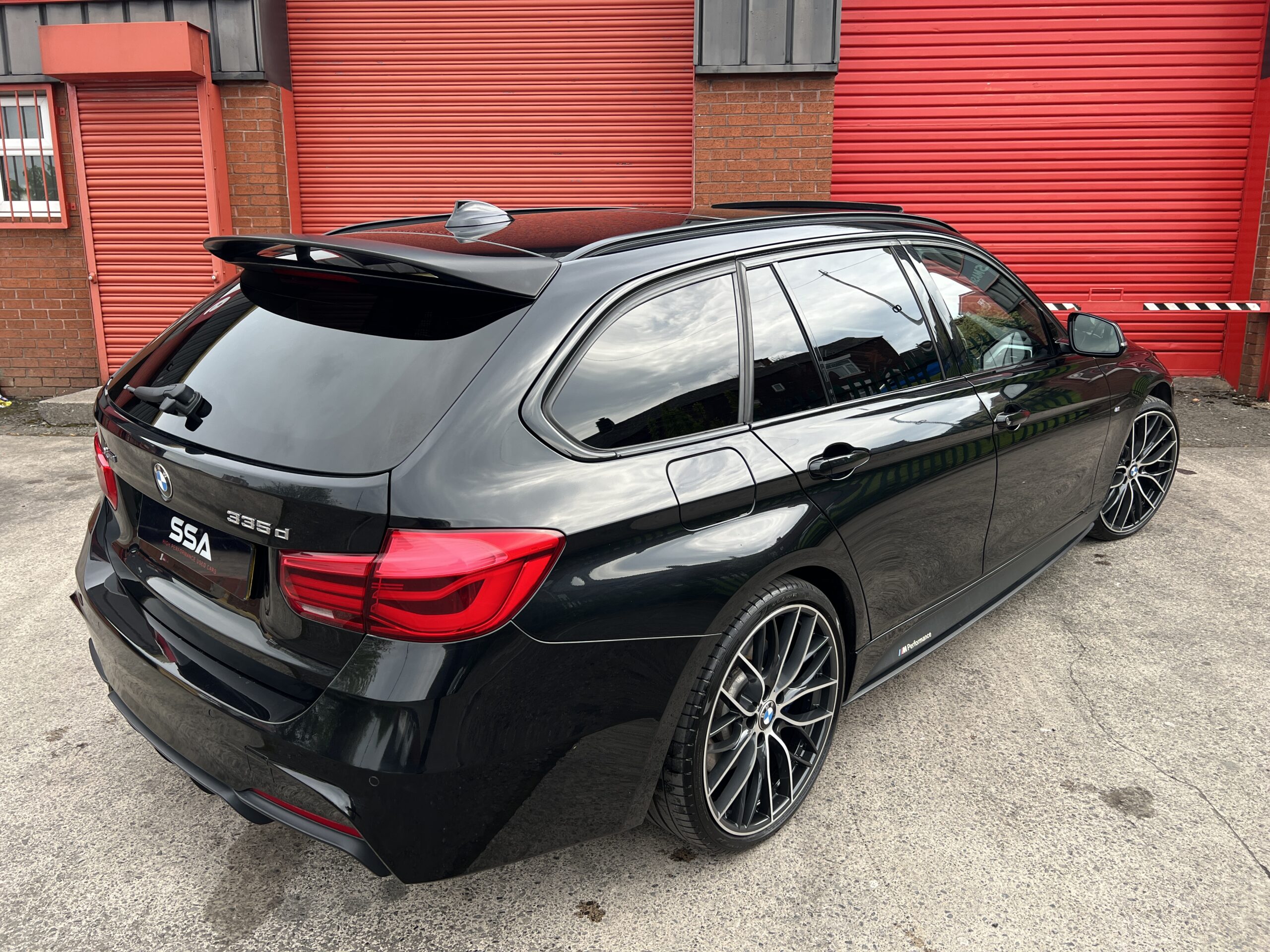 2017 BMW 335d M Sport XDrive Touring *PANROOF-HK-HEADS UP DISPLAY-M KIT* Auto