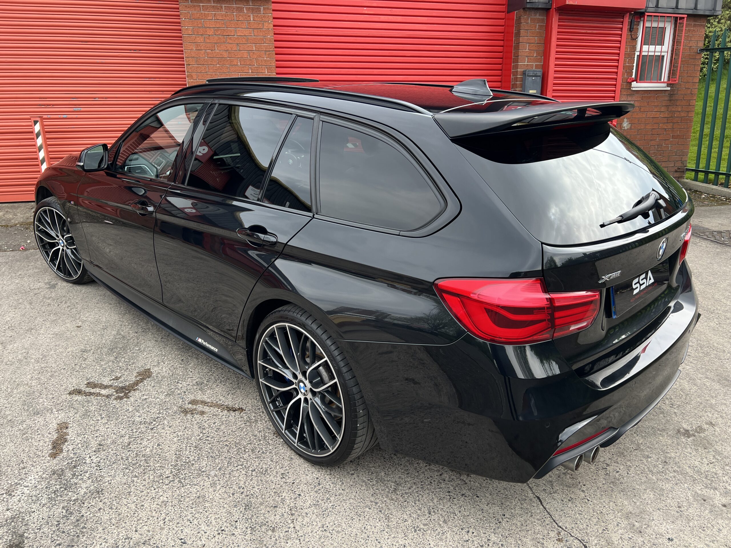 2017 BMW 335d M Sport XDrive Touring *PANROOF-HK-HEADS UP DISPLAY-M KIT* Auto