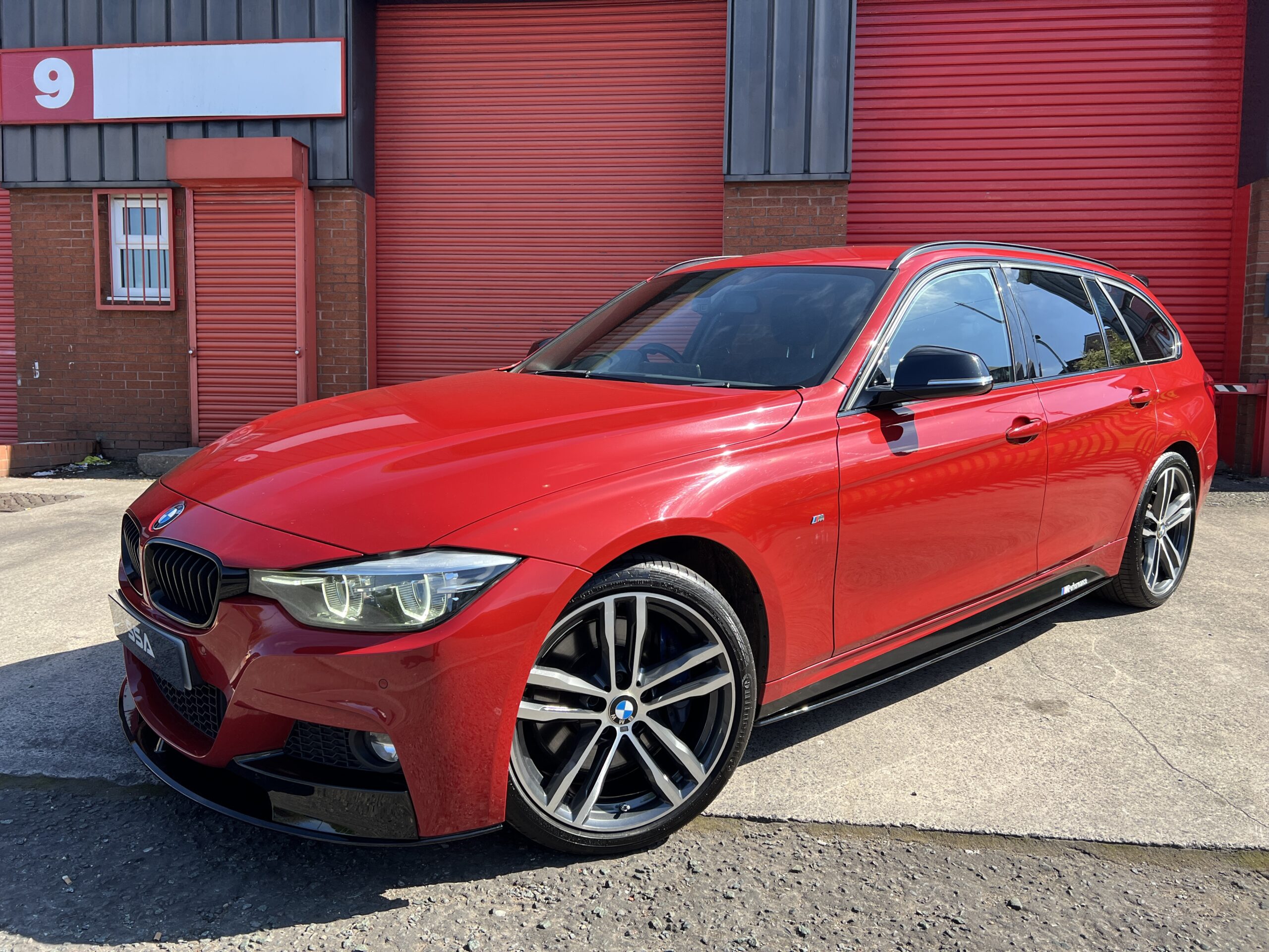 2018 BMW 330d Shadow Edition M Sport xDrive Touring *HEATED STEERING-HUD-PRONAV-HK-M SPORT+* Auto