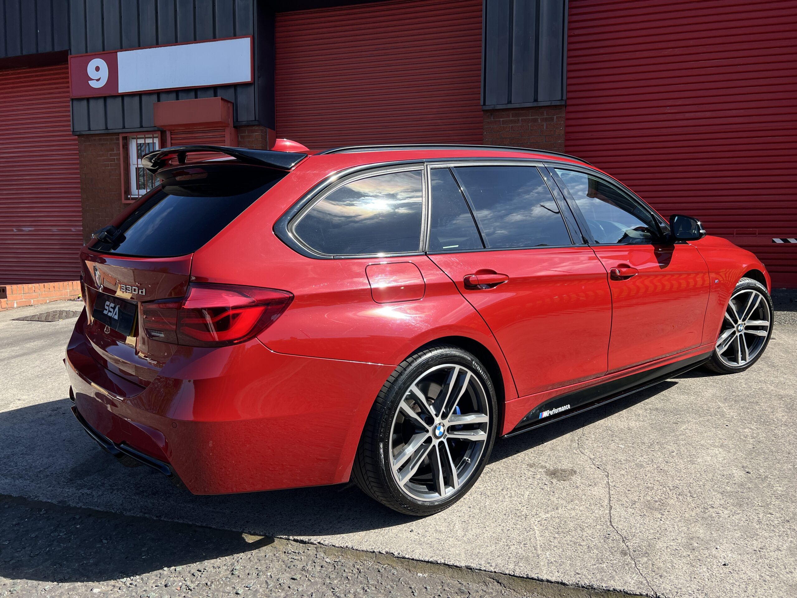2018 BMW 330d Shadow Edition M Sport xDrive Touring *HEATED STEERING-HUD-PRONAV-HK-M SPORT+* Auto