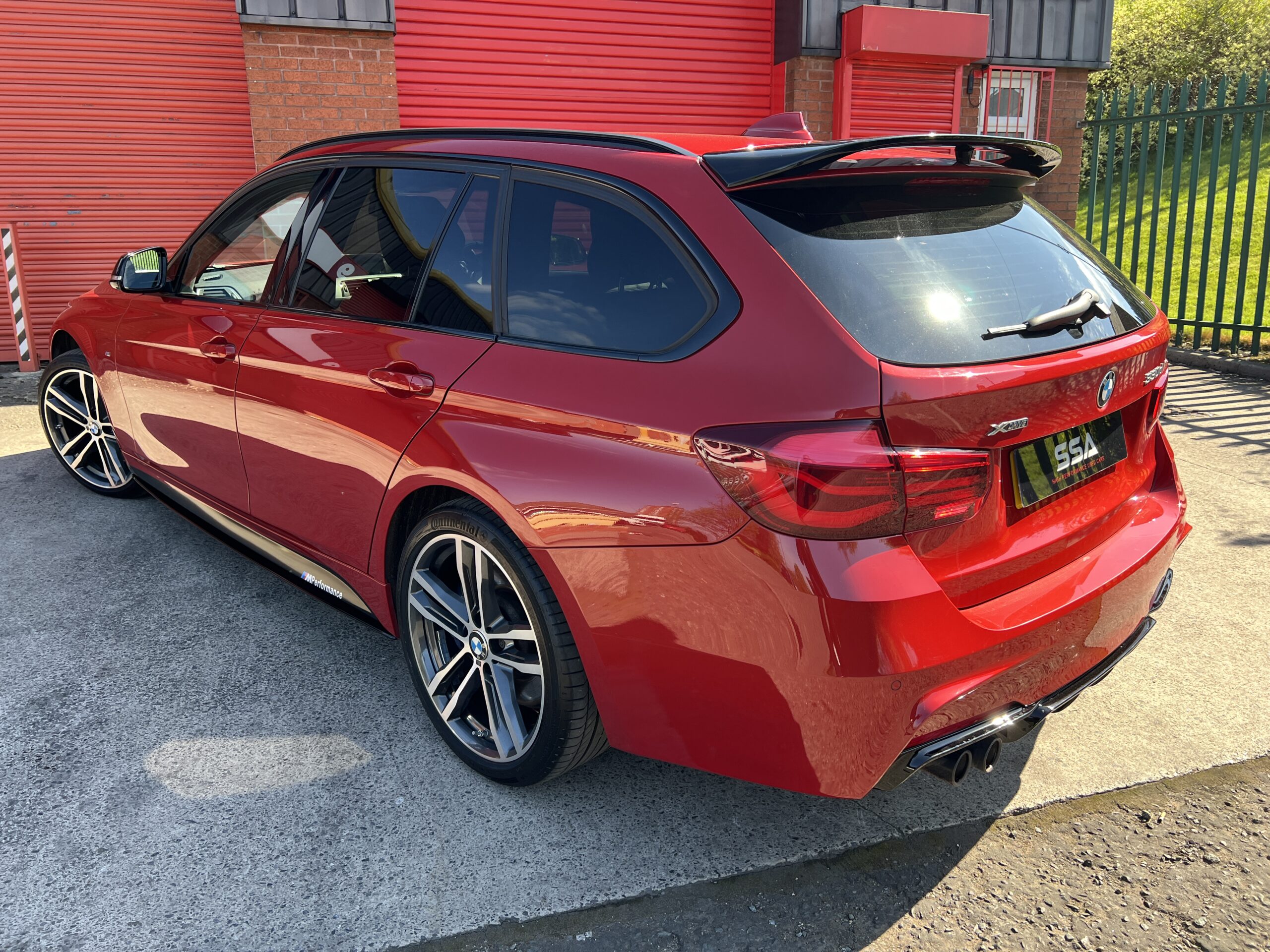 2018 BMW 330d Shadow Edition M Sport xDrive Touring *HEATED STEERING-HUD-PRONAV-HK-M SPORT+* Auto