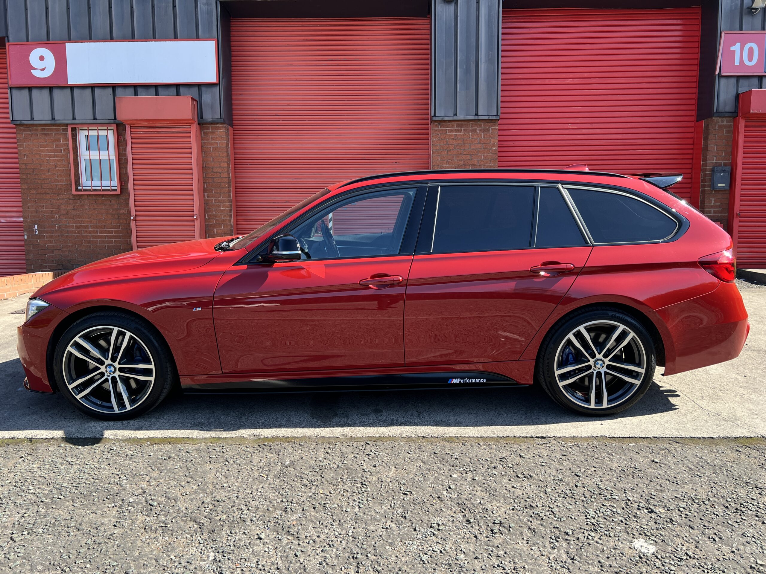 2018 BMW 330d Shadow Edition M Sport xDrive Touring *HEATED STEERING-HUD-PRONAV-HK-M SPORT+* Auto