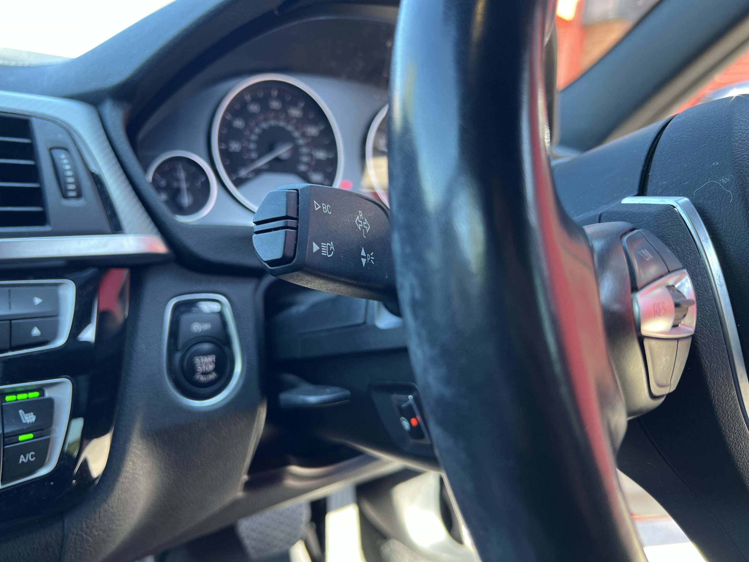 2018 BMW 330d Shadow Edition M Sport xDrive Touring *HEATED STEERING-HUD-PRONAV-HK-M SPORT+* Auto