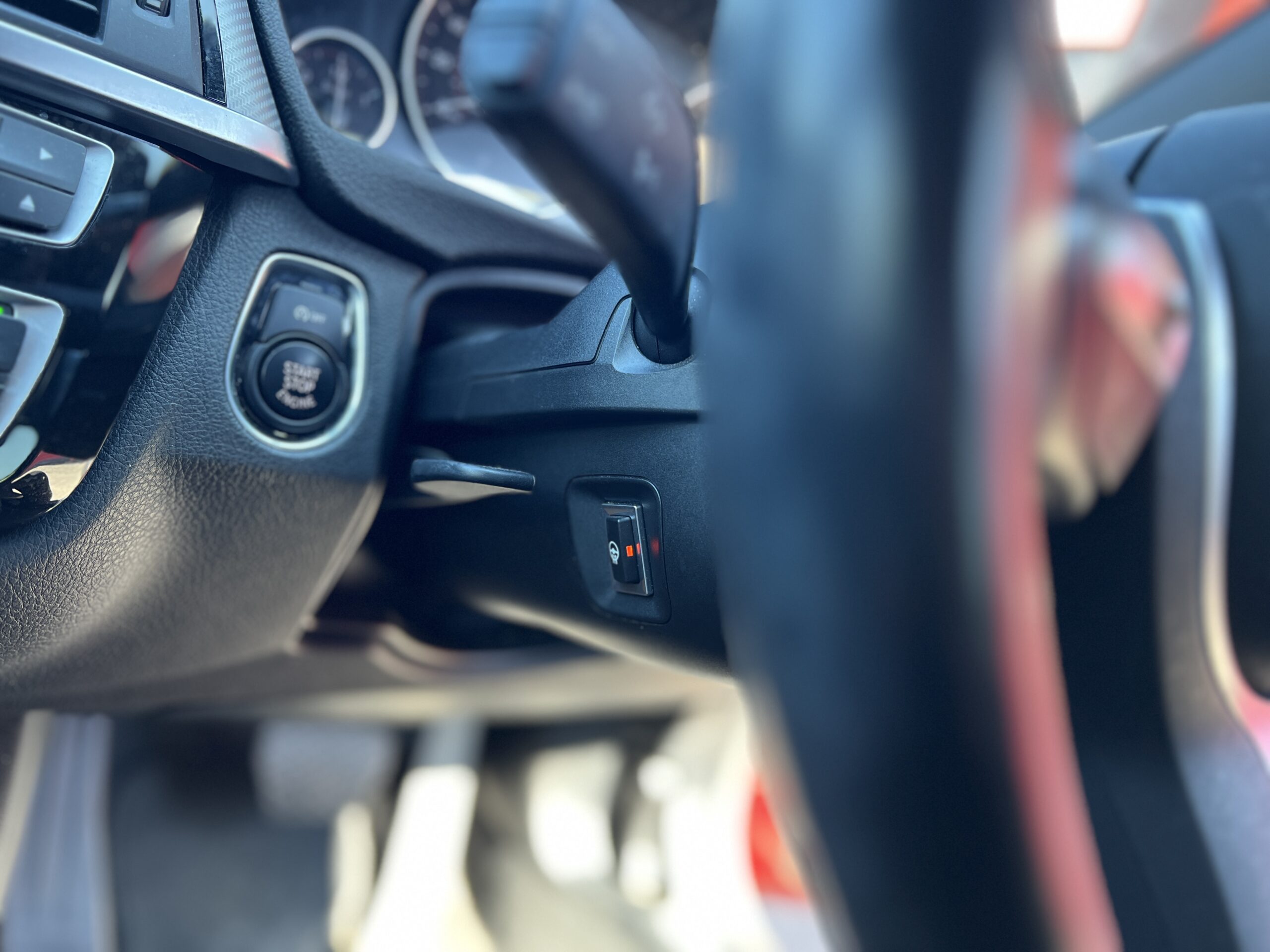 2018 BMW 330d Shadow Edition M Sport xDrive Touring *HEATED STEERING-HUD-PRONAV-HK-M SPORT+* Auto