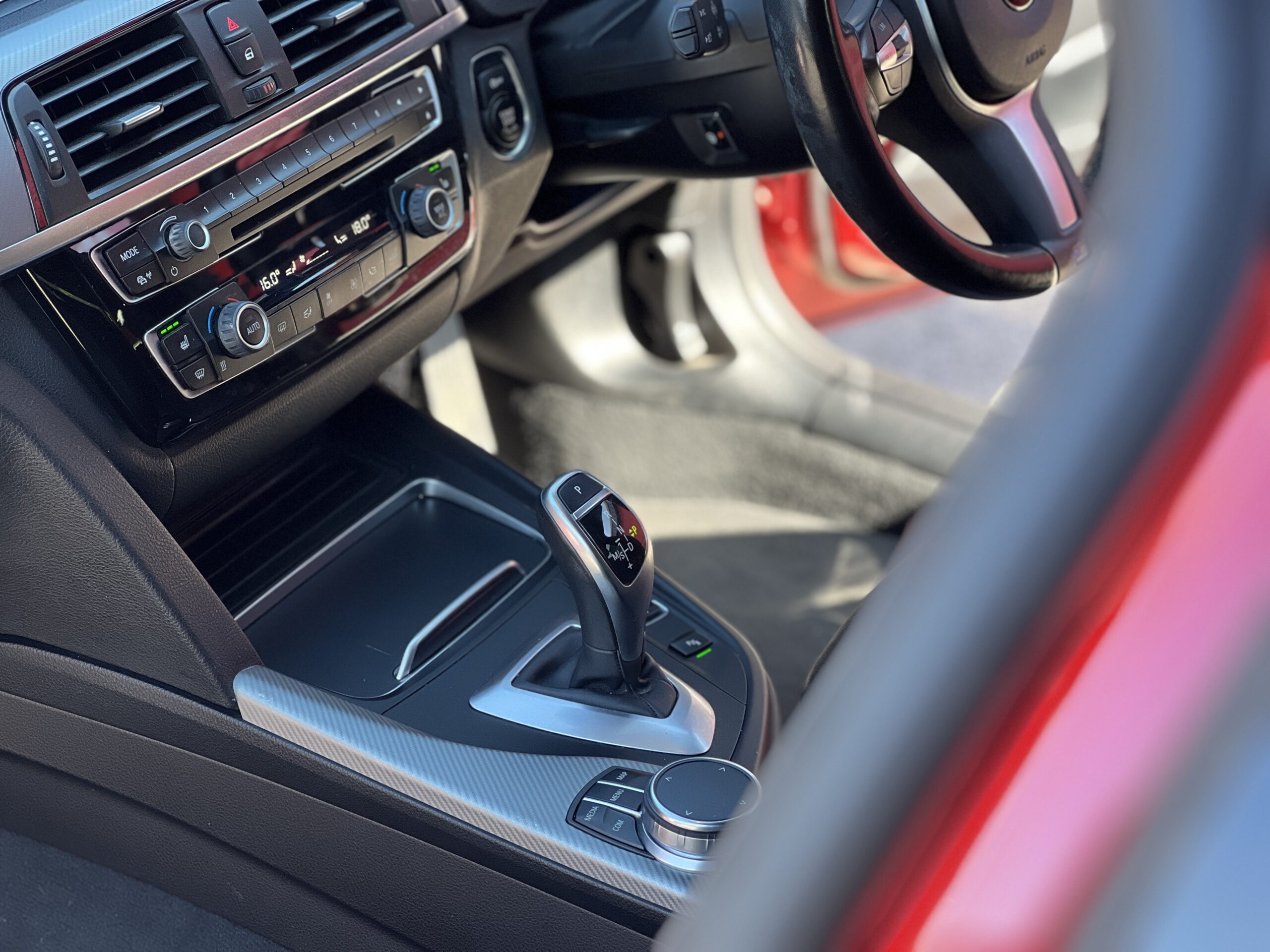 2018 BMW 330d Shadow Edition M Sport xDrive Touring *HEATED STEERING-HUD-PRONAV-HK-M SPORT+* Auto