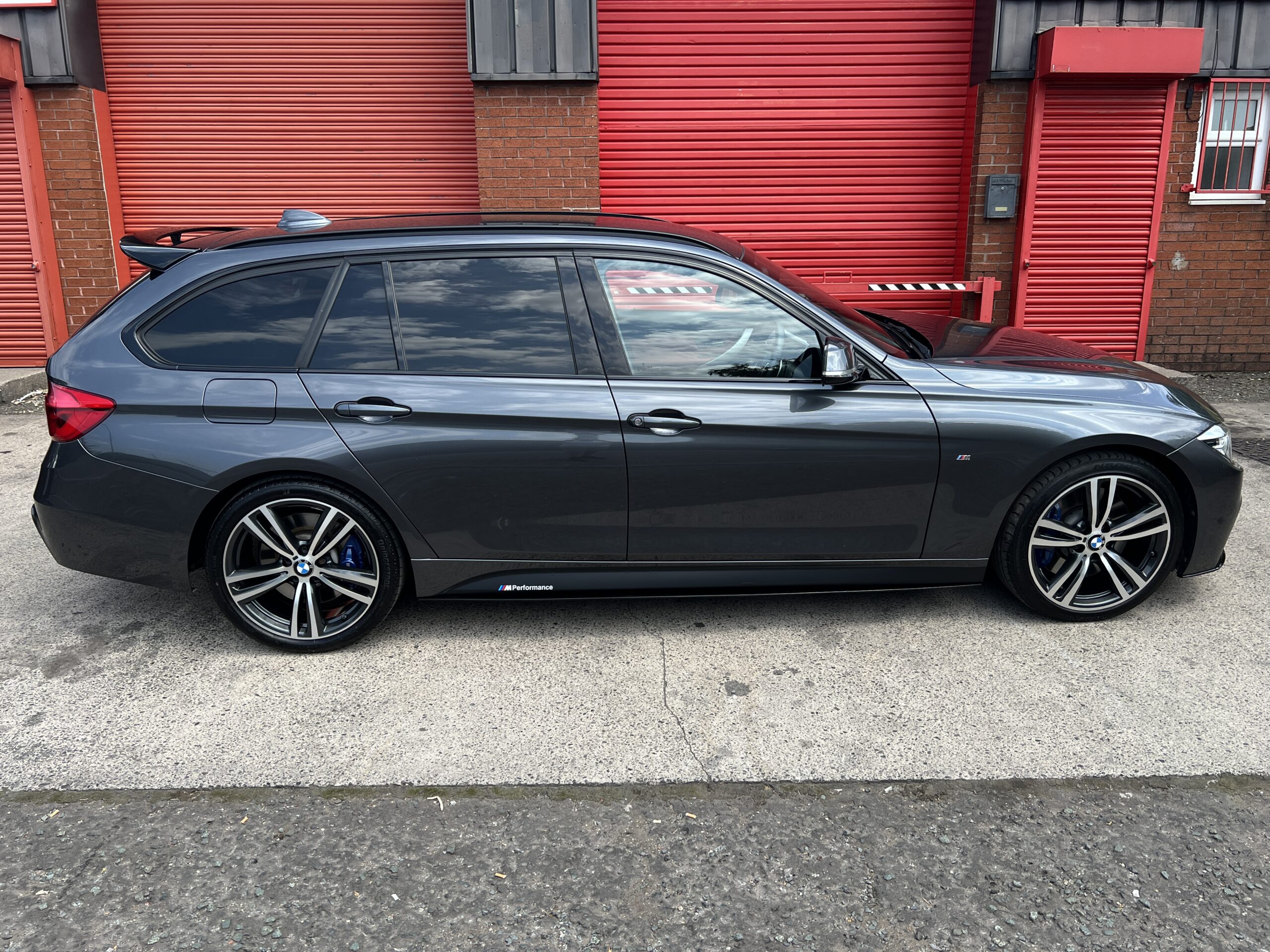 2017 BMW 330d M Sport XDrive Touring *PRONAV-HK SOUND-LOADED WITH OPTIONS* Auto