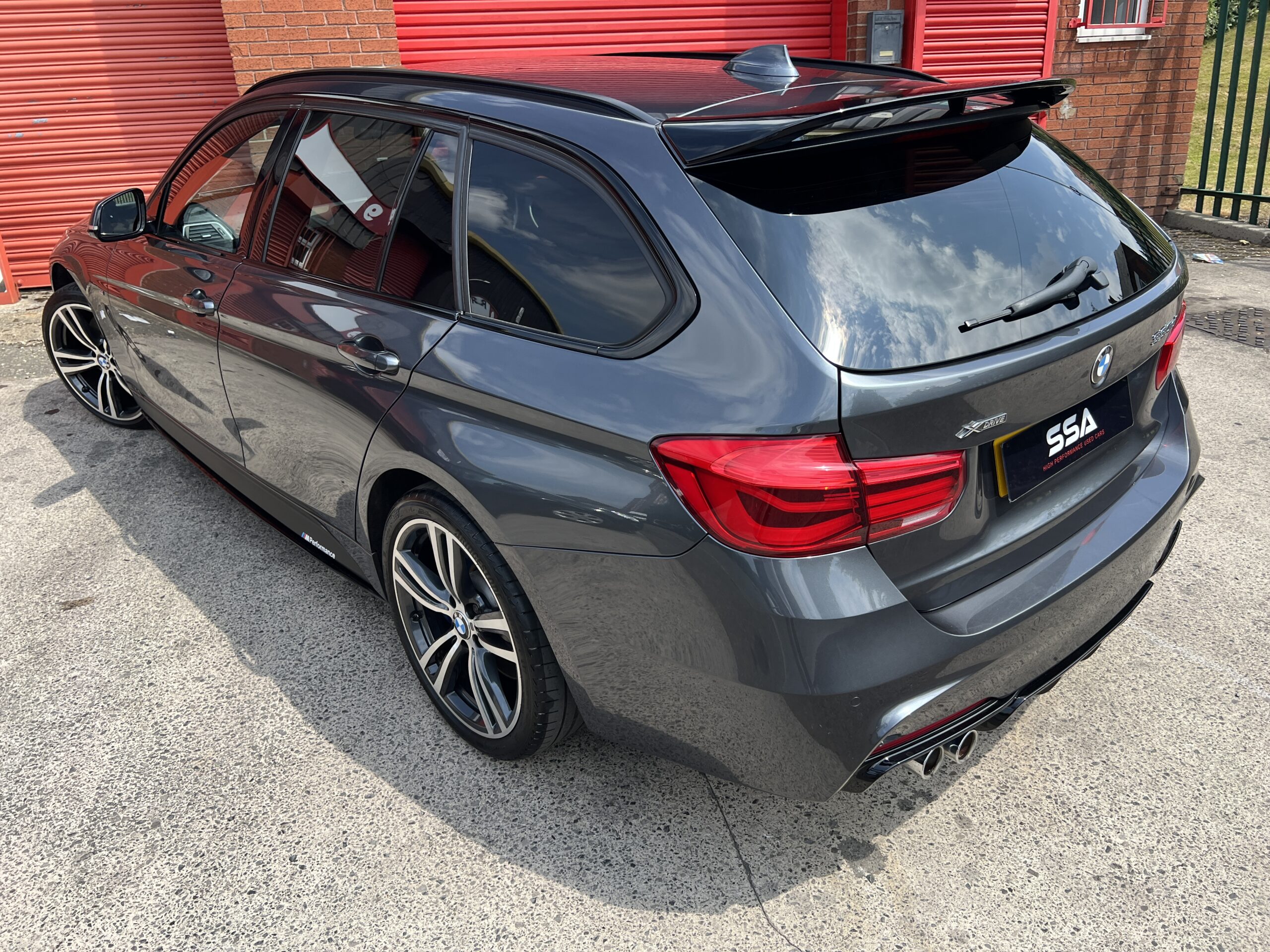 2017 BMW 330d M Sport XDrive Touring *PRONAV-HK SOUND-LOADED WITH OPTIONS* Auto